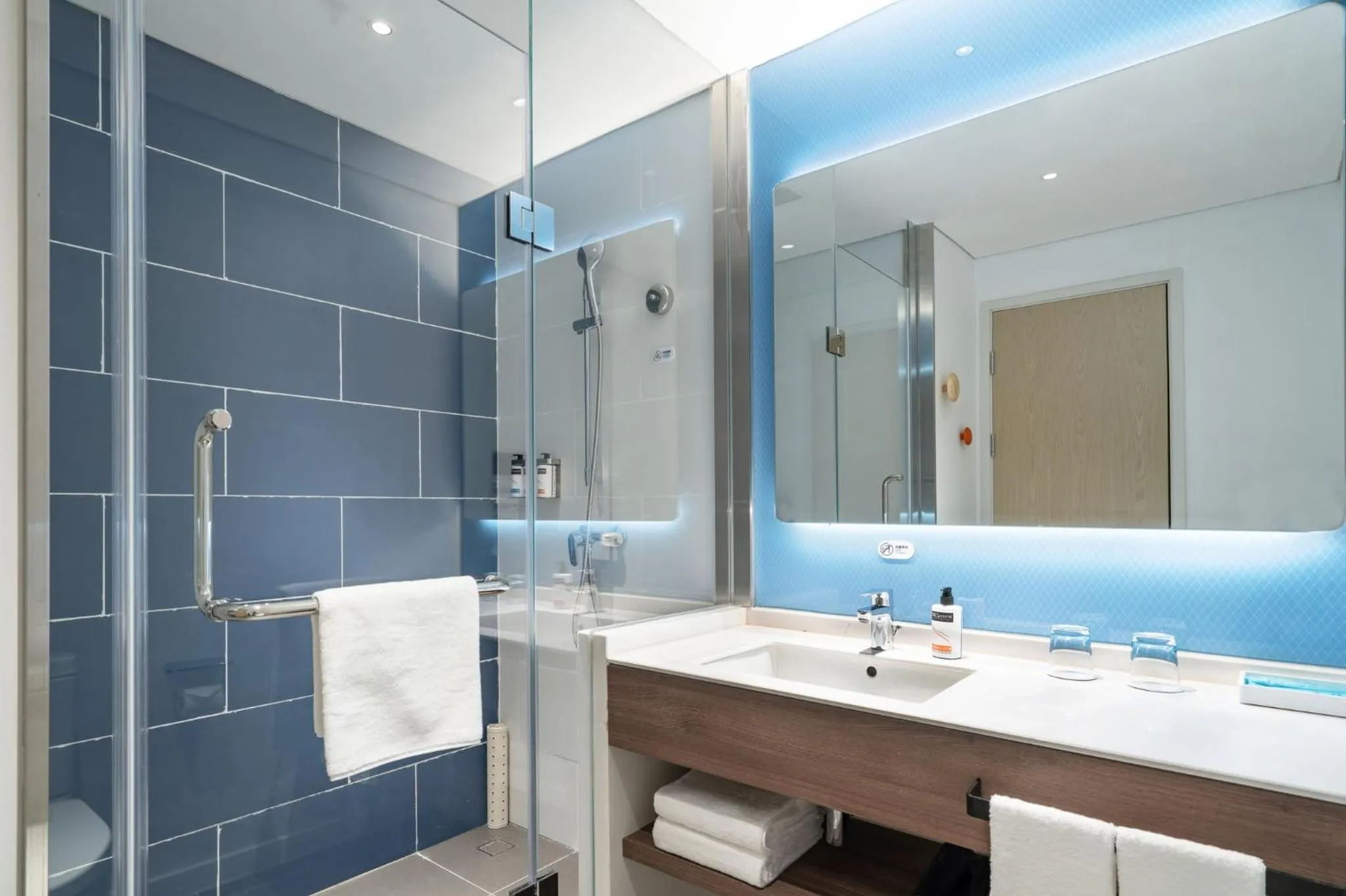 Photo of the whole room in Holiday Inn Express Lanzhou New Area by IHG