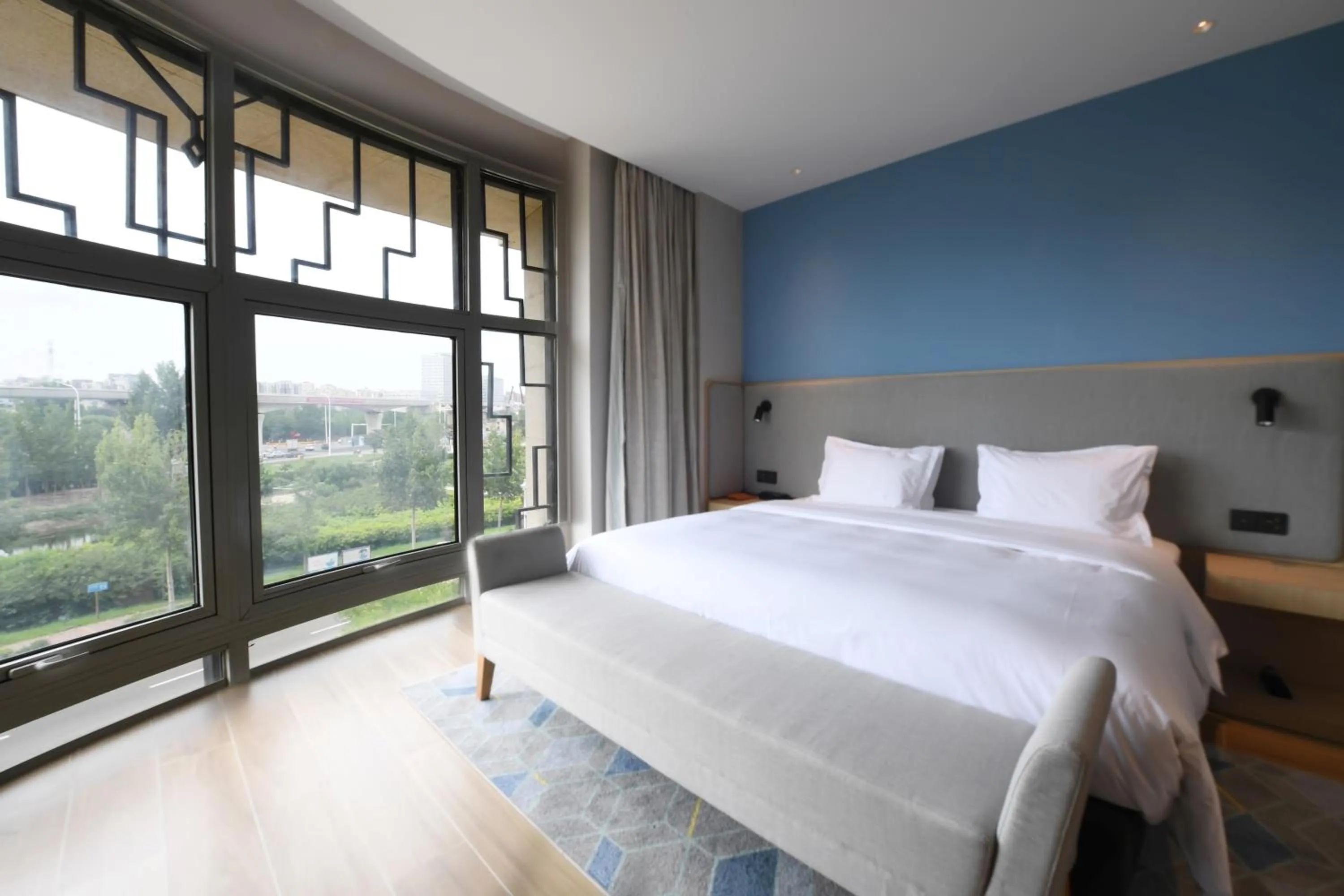 Bed in Holiday Inn Express Tianjin Binhai by IHG