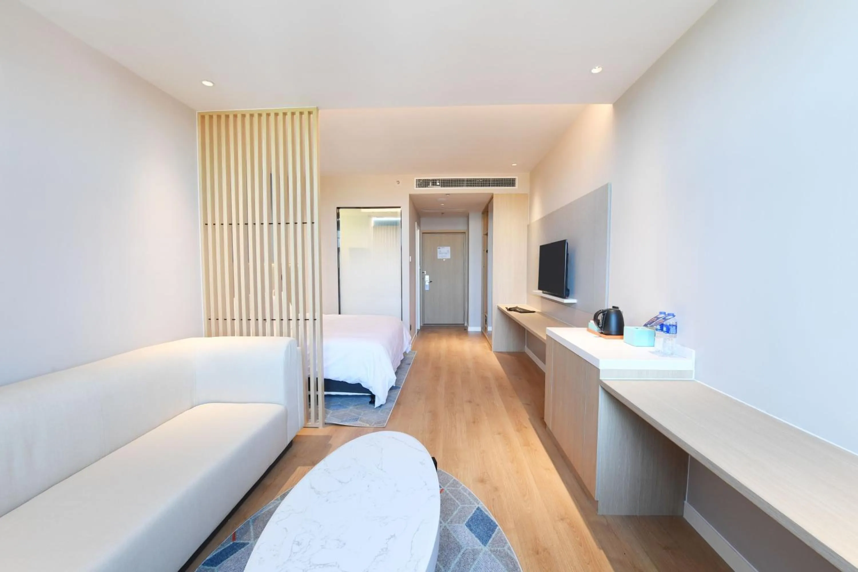 Photo of the whole room in Holiday Inn Express Tianjin Binhai by IHG