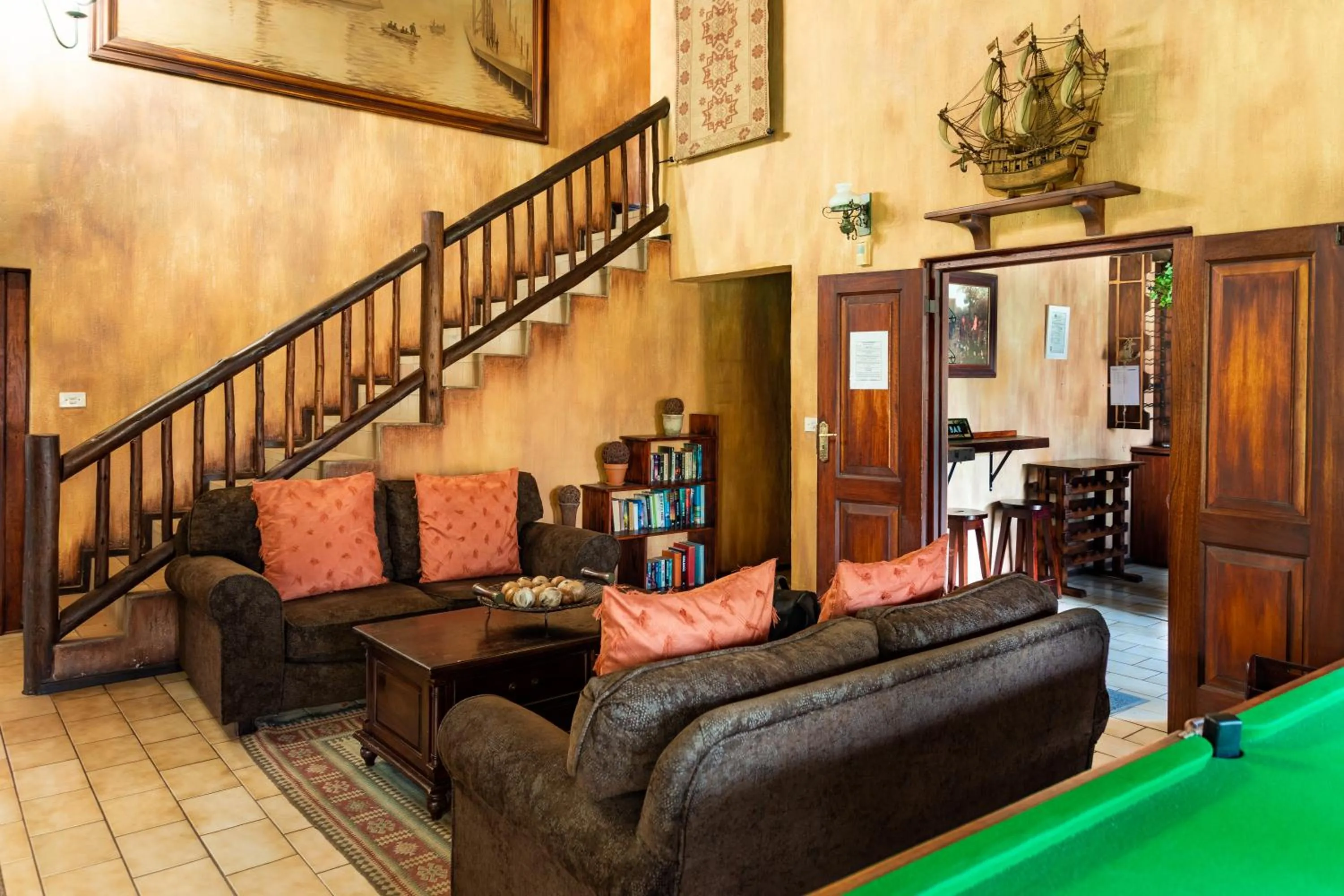 Lounge or bar in Hotel Nomad Belvedere Lodge