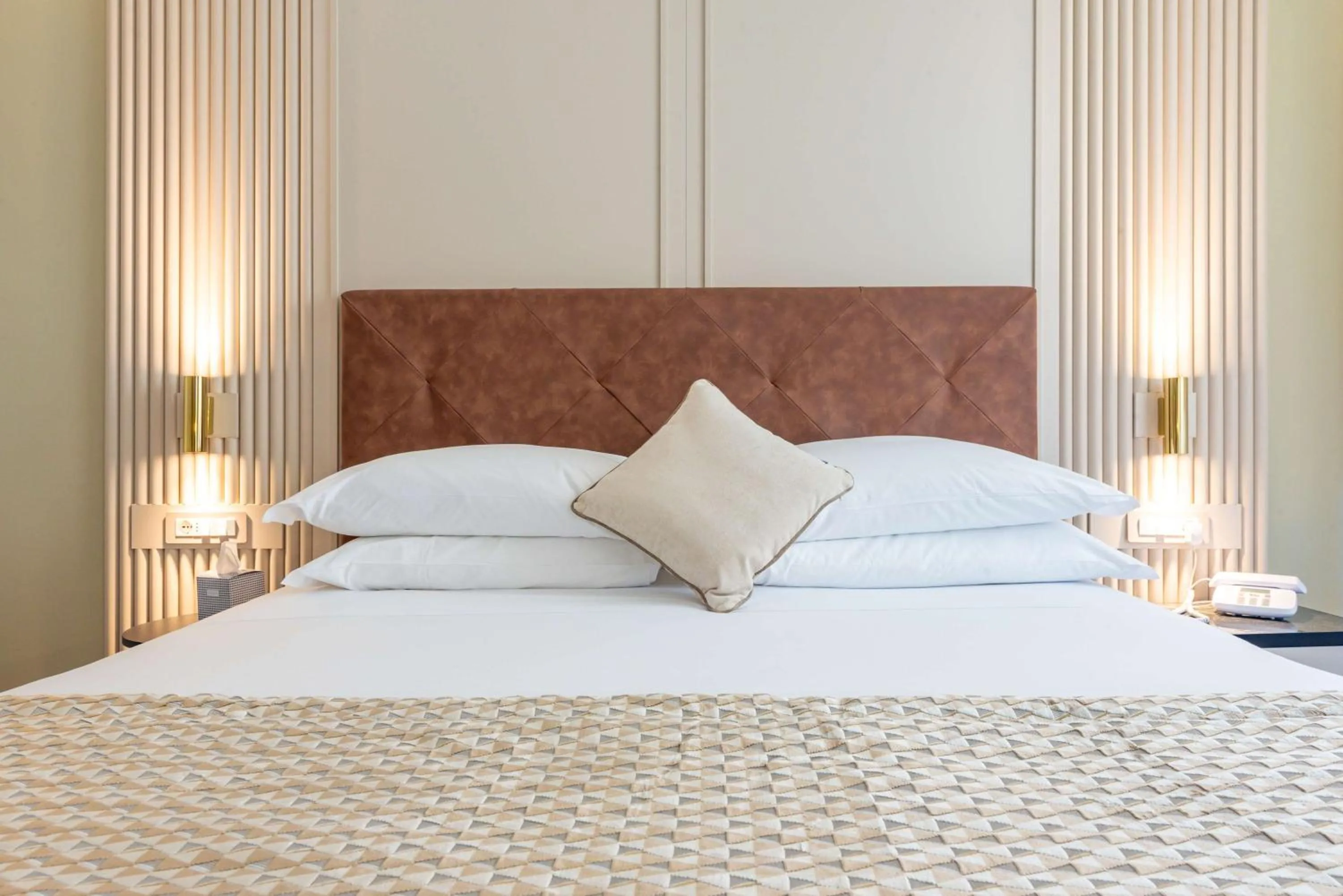 Photo of the whole room, Bed in Best Western Hotel Artdeco