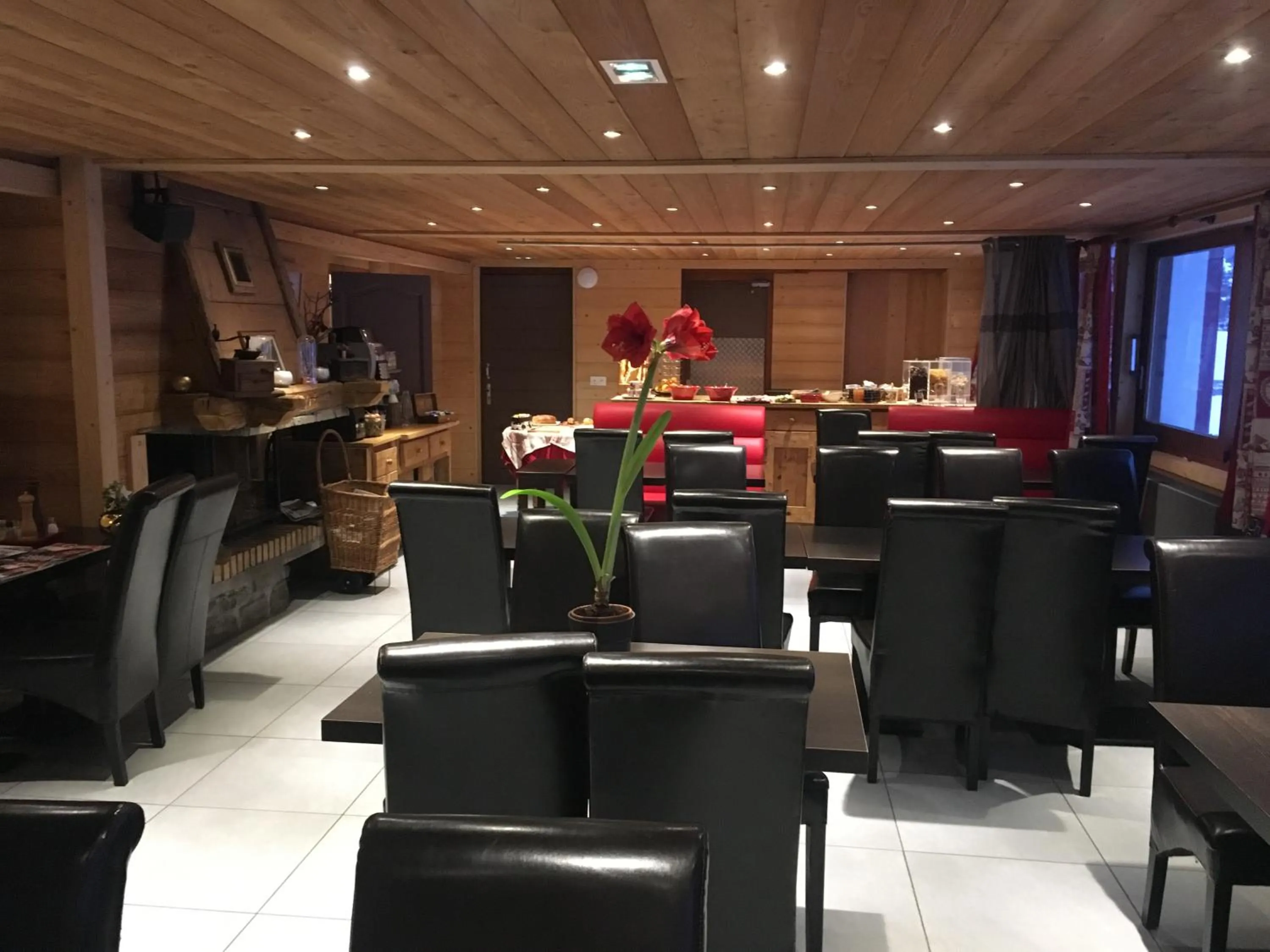 Breakfast in Le Schuss