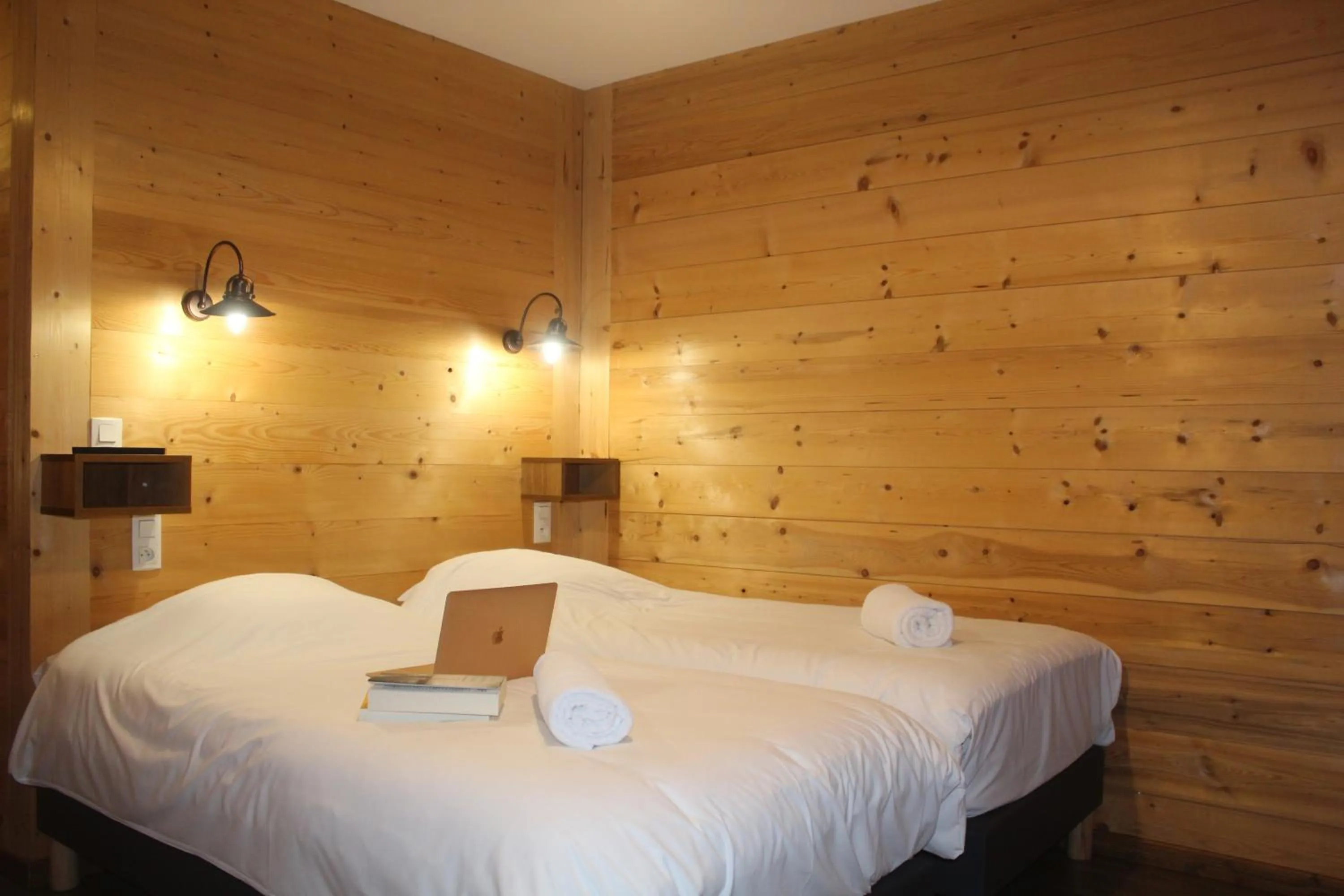 Photo of the whole room, Bed in Le Schuss