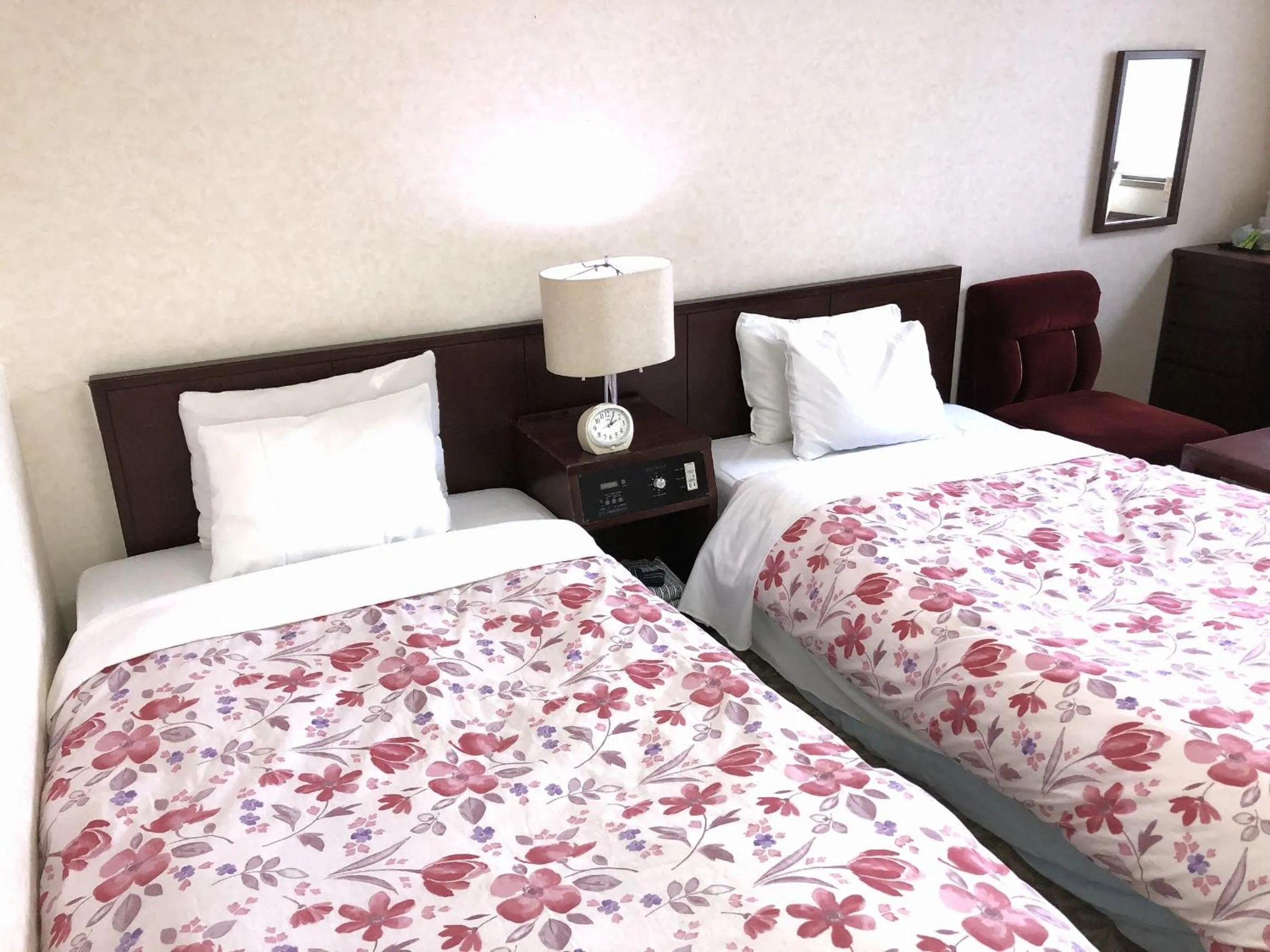 Bedroom, Bed in Garden Hotel Yamato