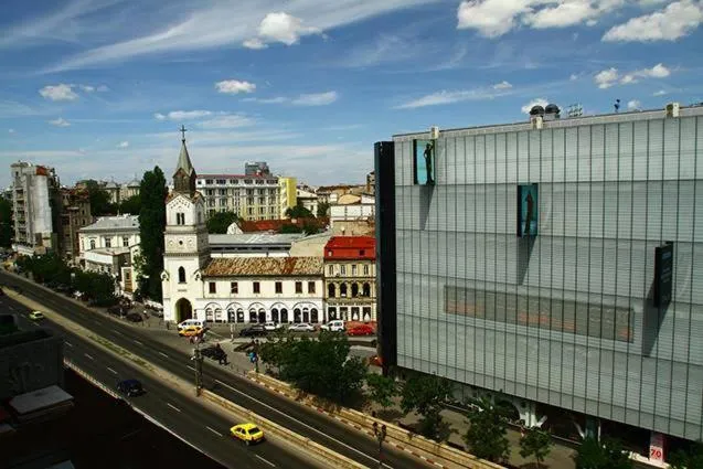 Amo Bucharest