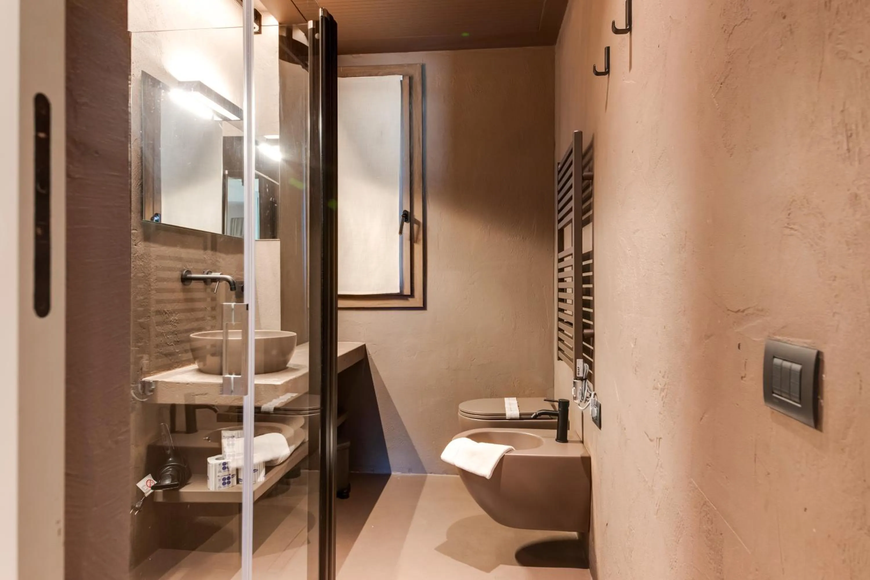 Shower in Mima Aparthotel Boutique & Spa