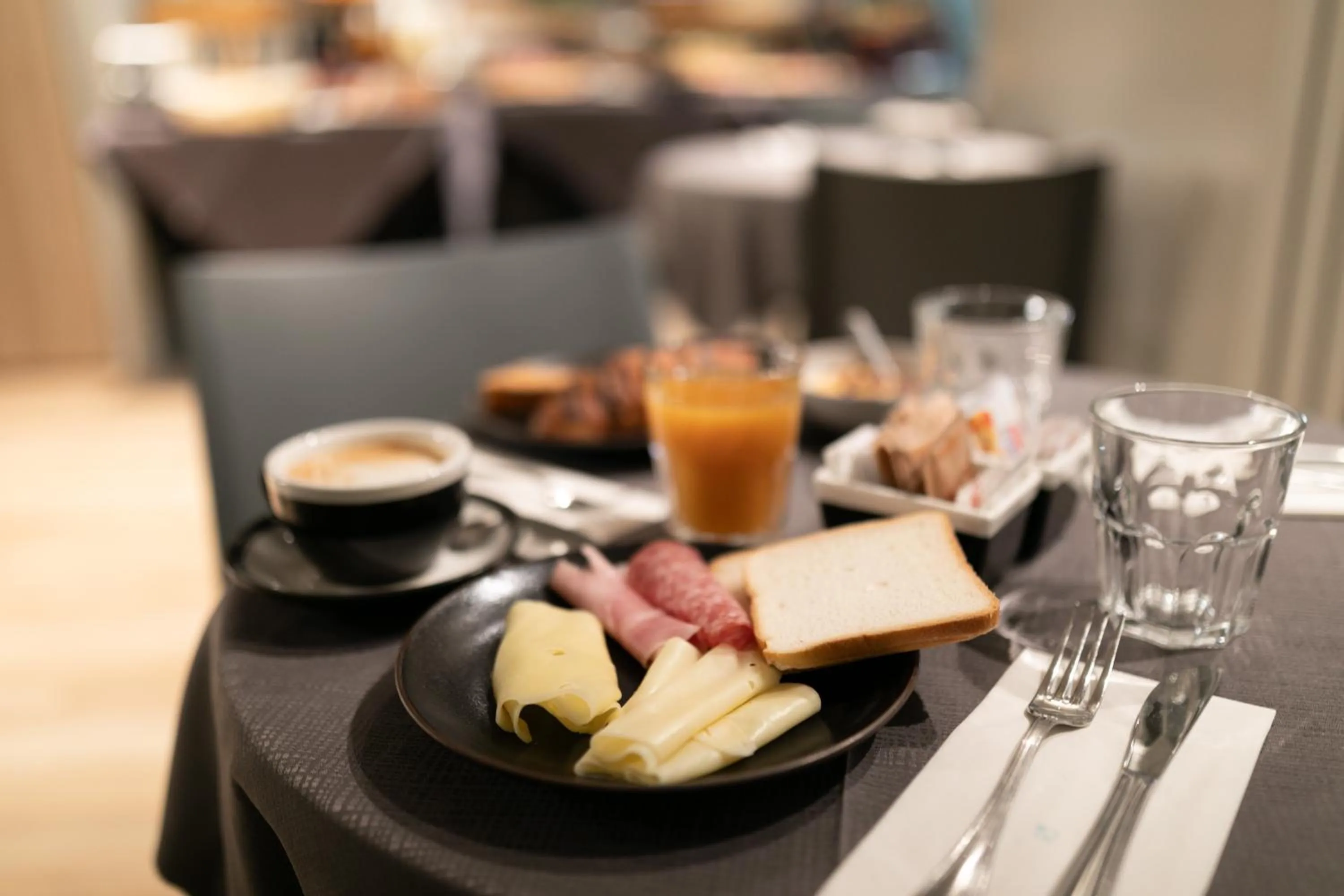 Breakfast in Mima Aparthotel Boutique & Spa