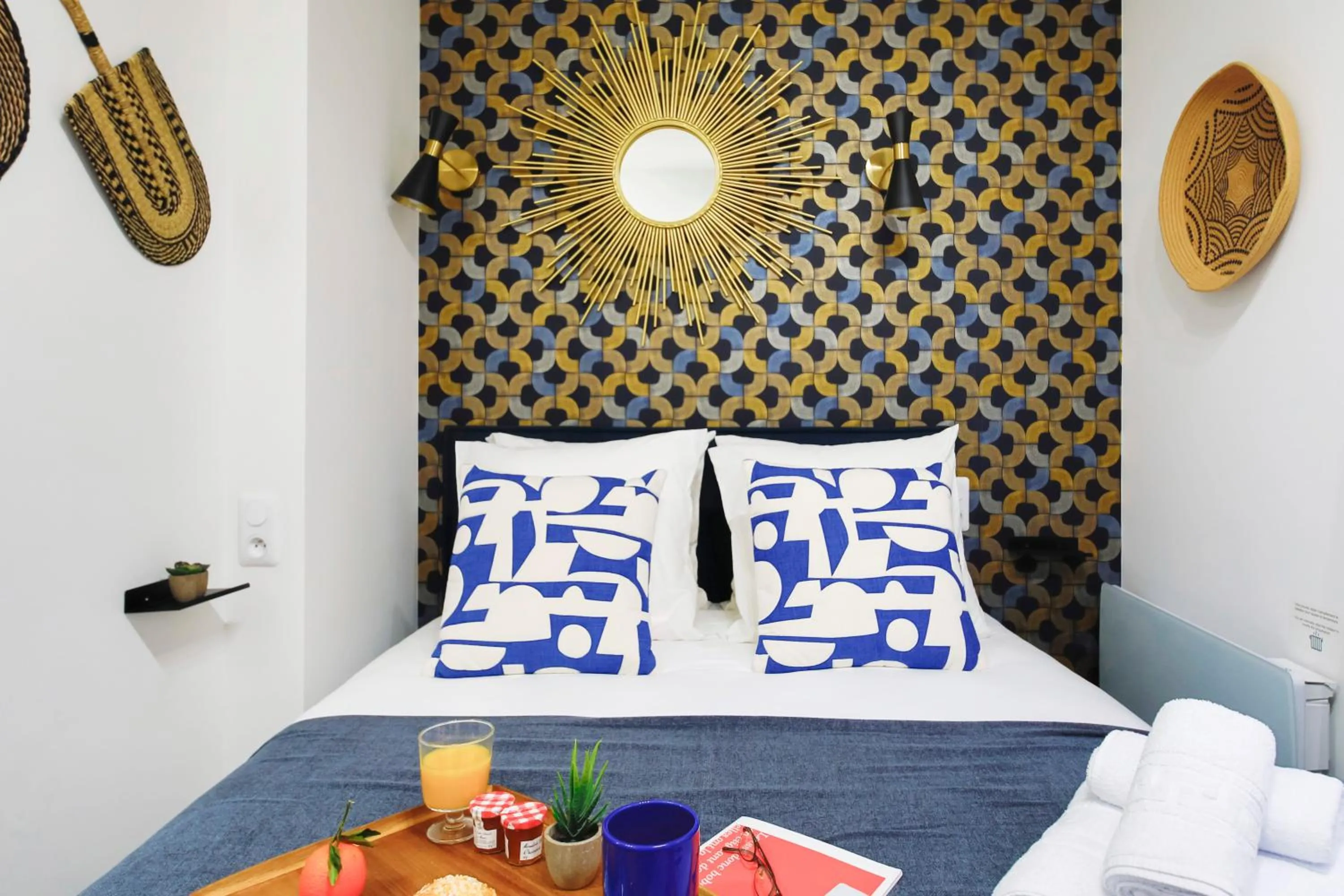 Photo of the whole room, Bed in WS Opéra - Laffitte