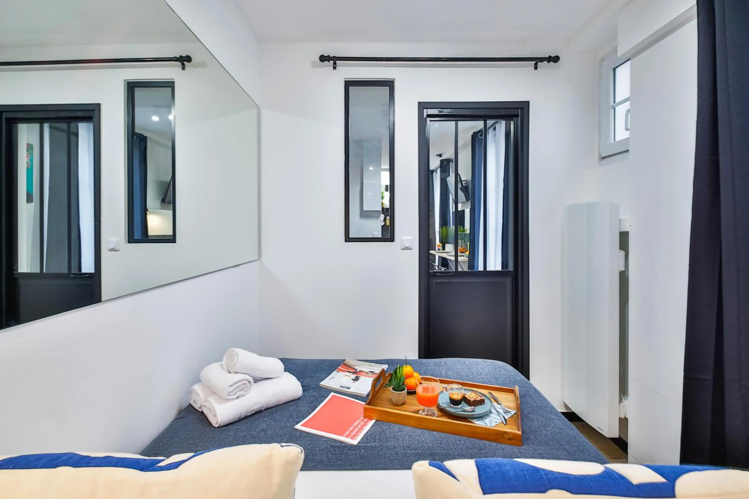 Bedroom, Bed in WS Opéra - Laffitte