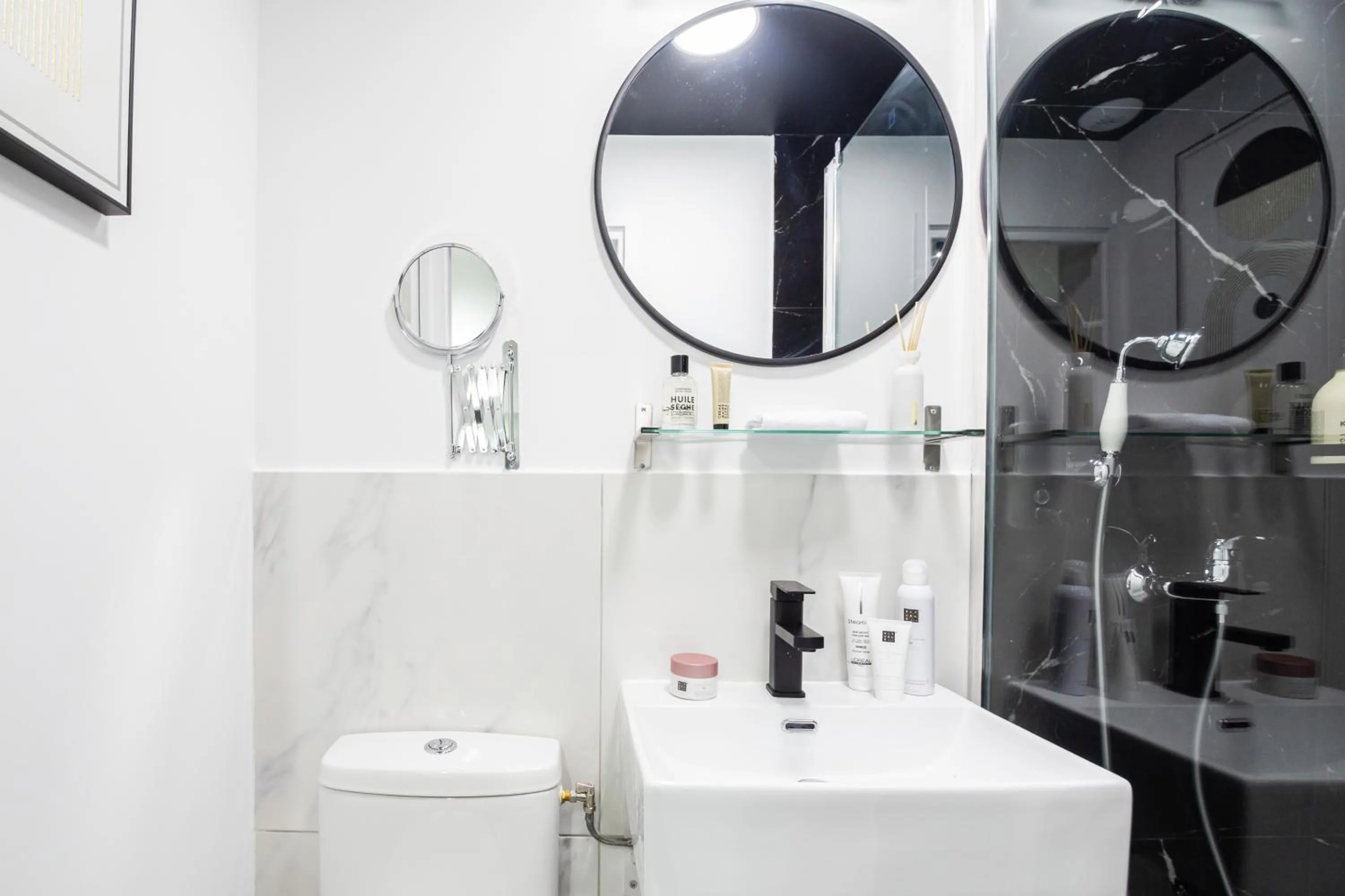 Toilet in WS Opéra - Laffitte