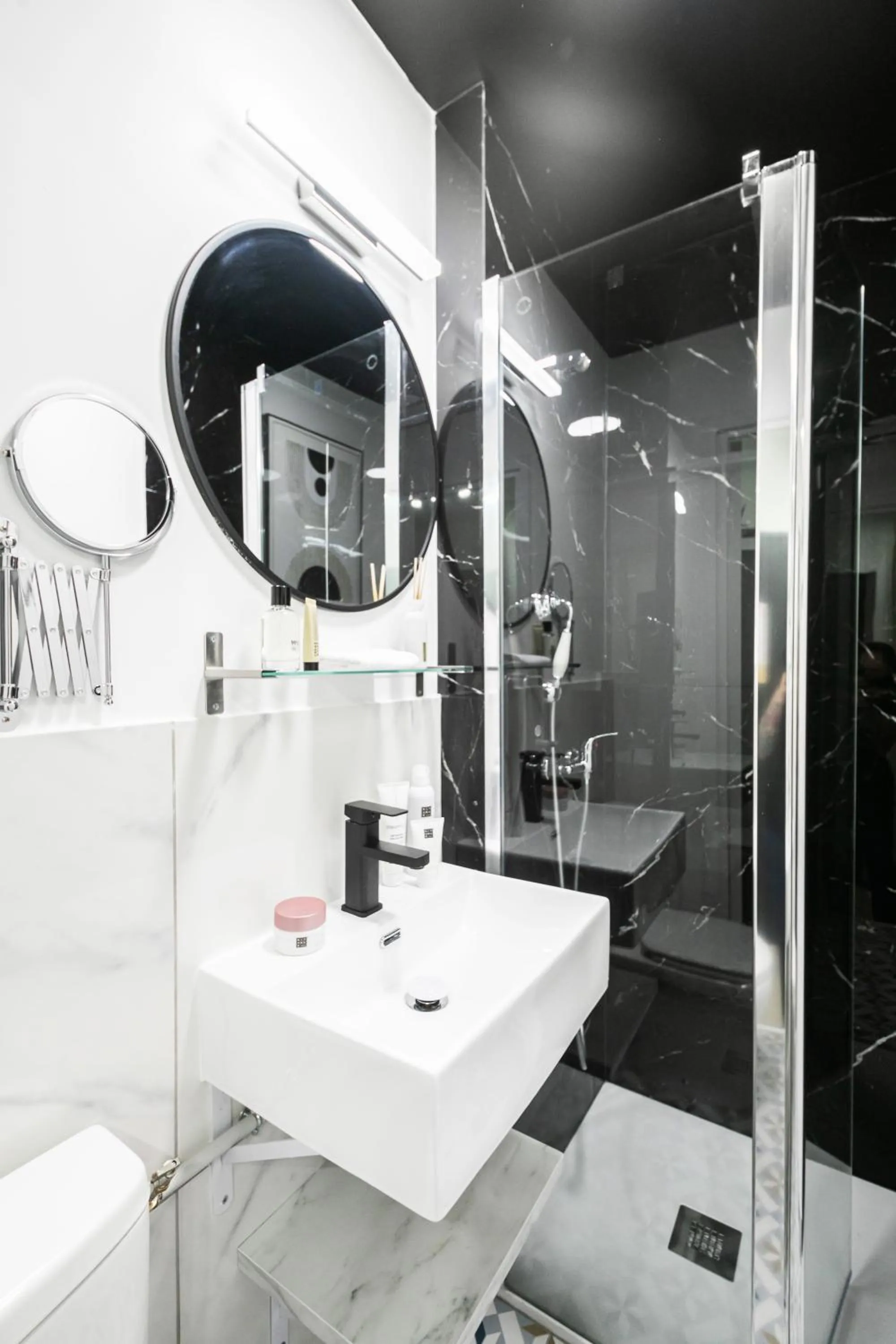 Shower in WS Opéra - Laffitte