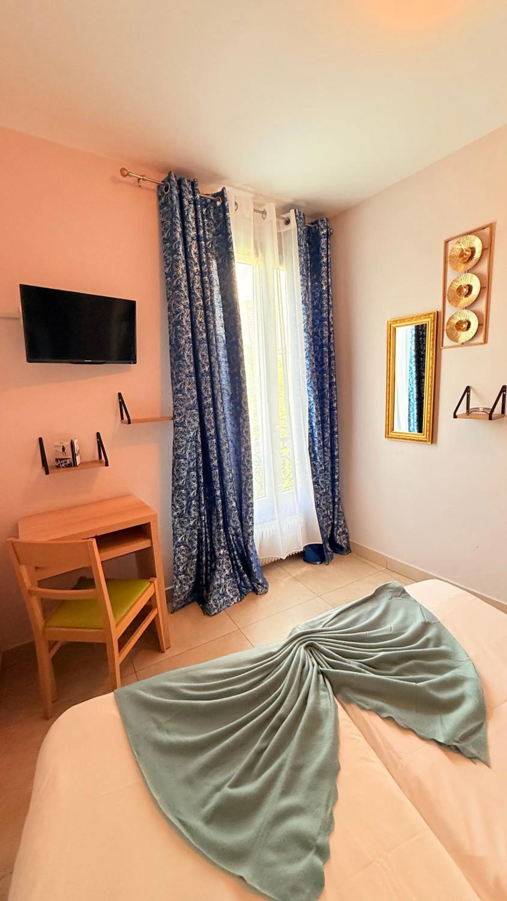 TV and multimedia in Hôtel de Choisy