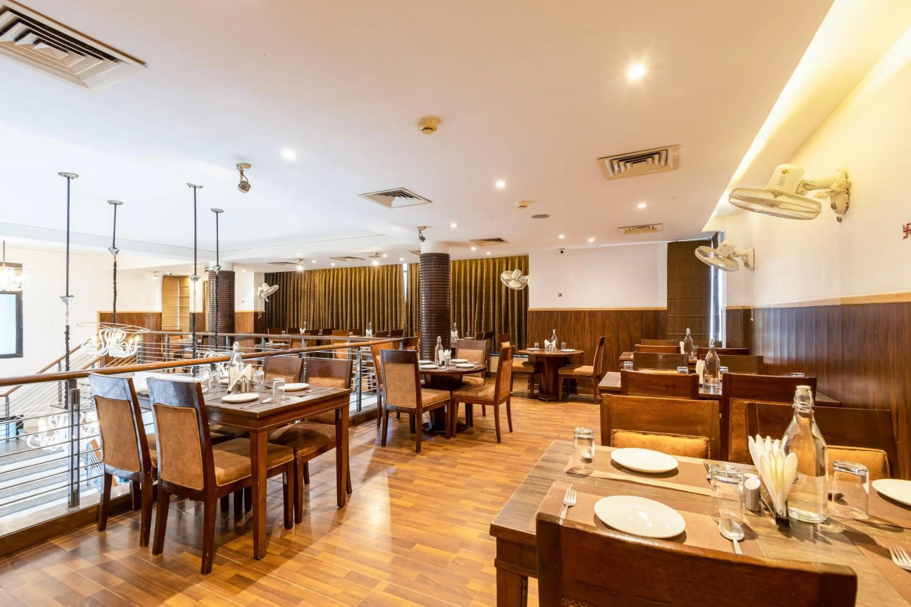 Restaurant/places to eat in Hotel Arch Plaza at Yashobhoomi By Arch Group
