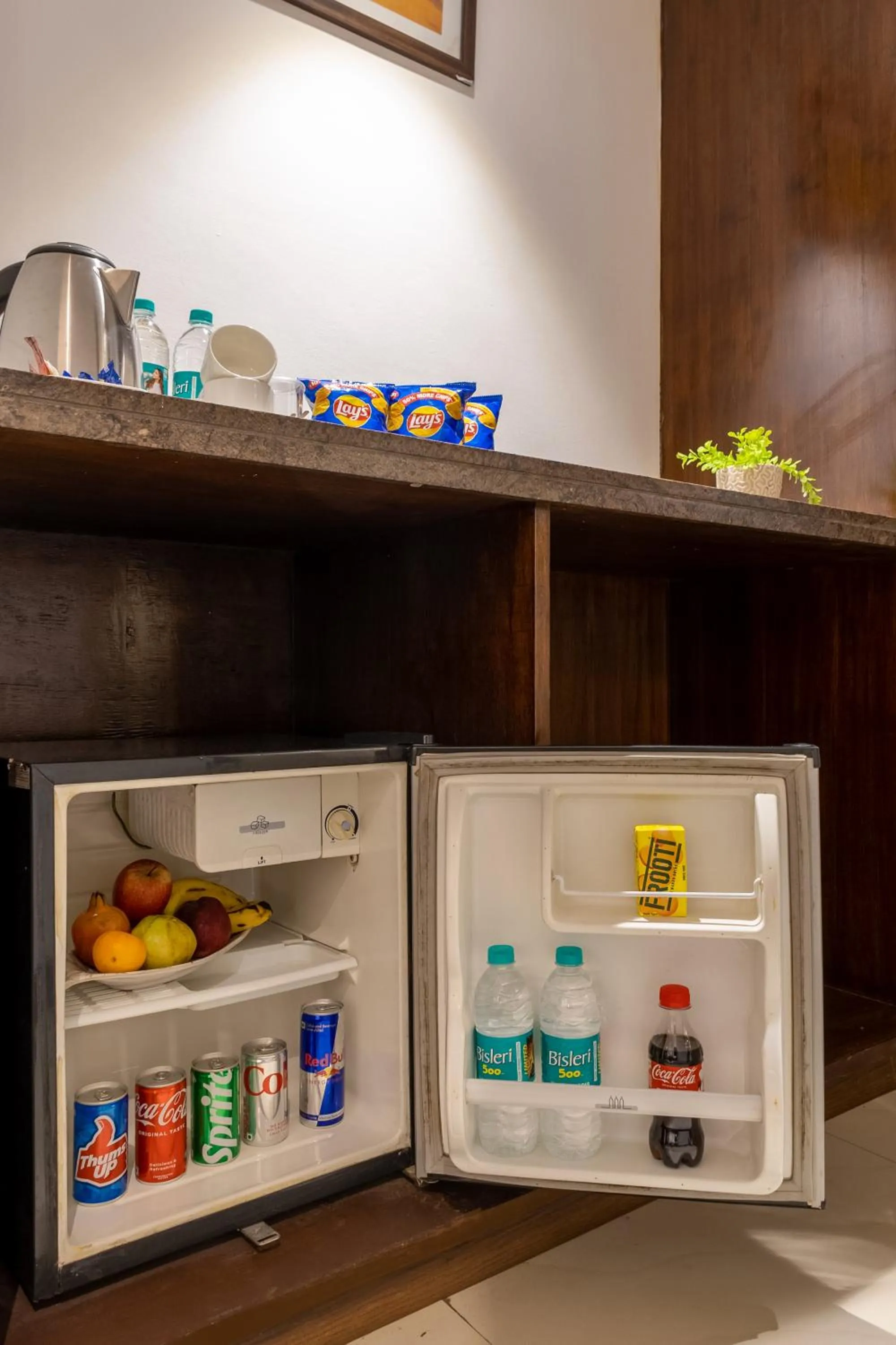 Coffee/tea facilities in Hotel Arch Plaza at Yashobhoomi By Arch Group