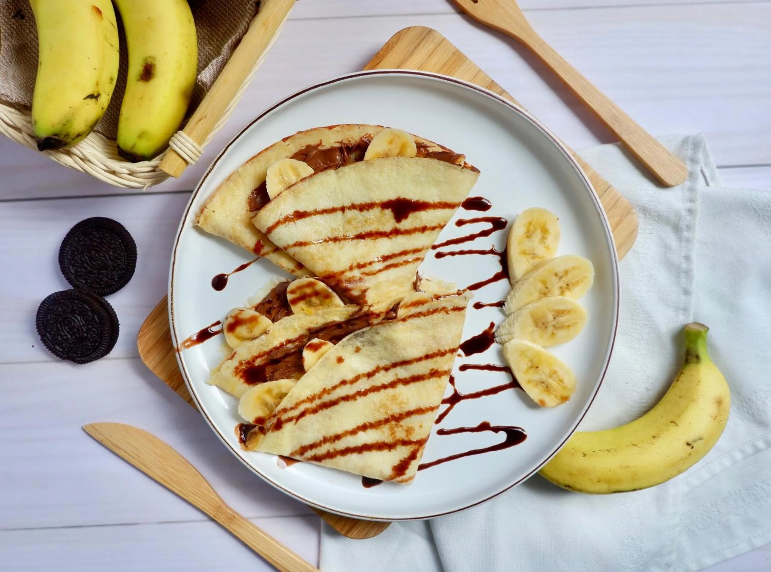 Restaurant/places to eat in Le Cap Gym Hotel & Apartments