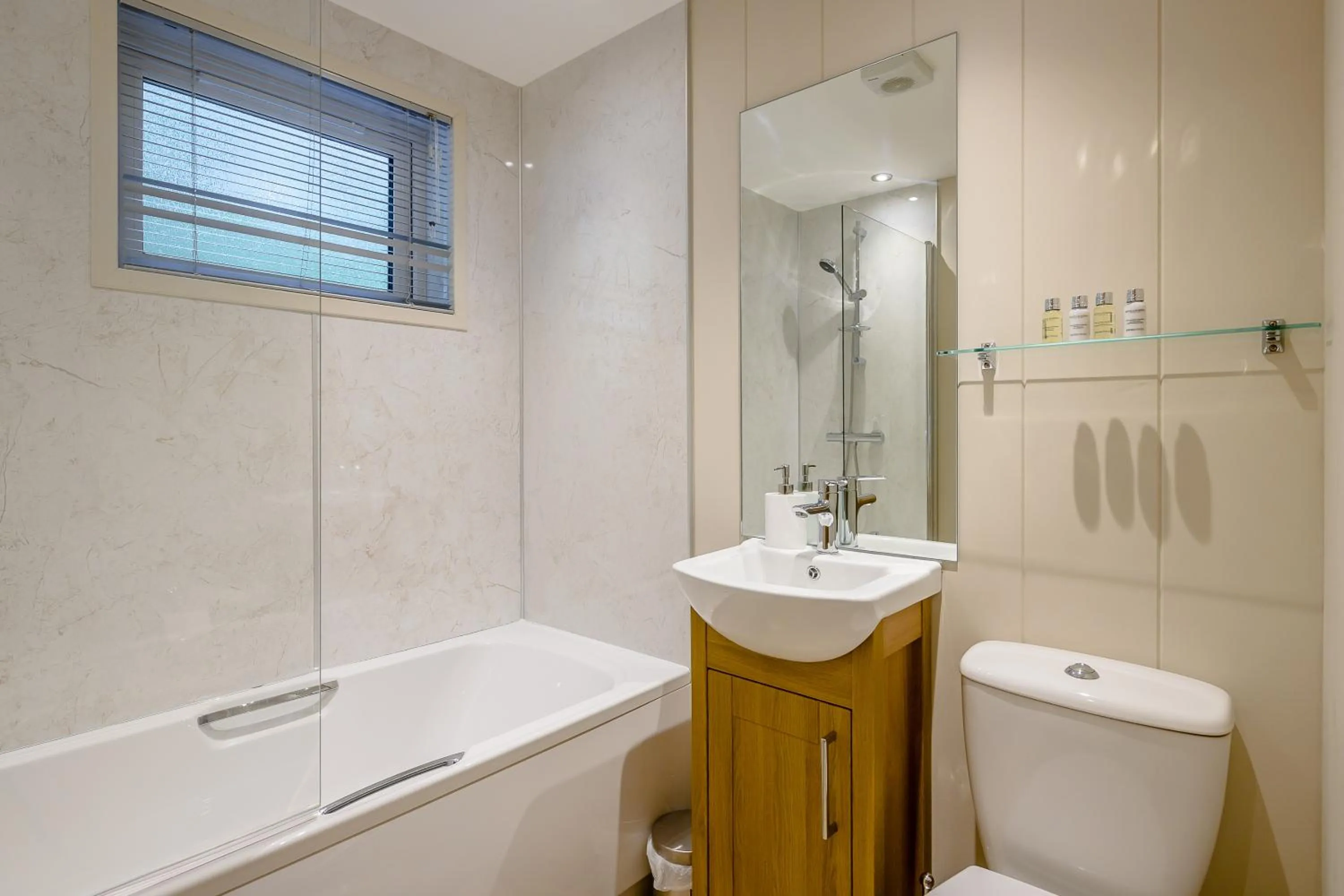 Toilet in Woolverstone Marina and Lodge Park