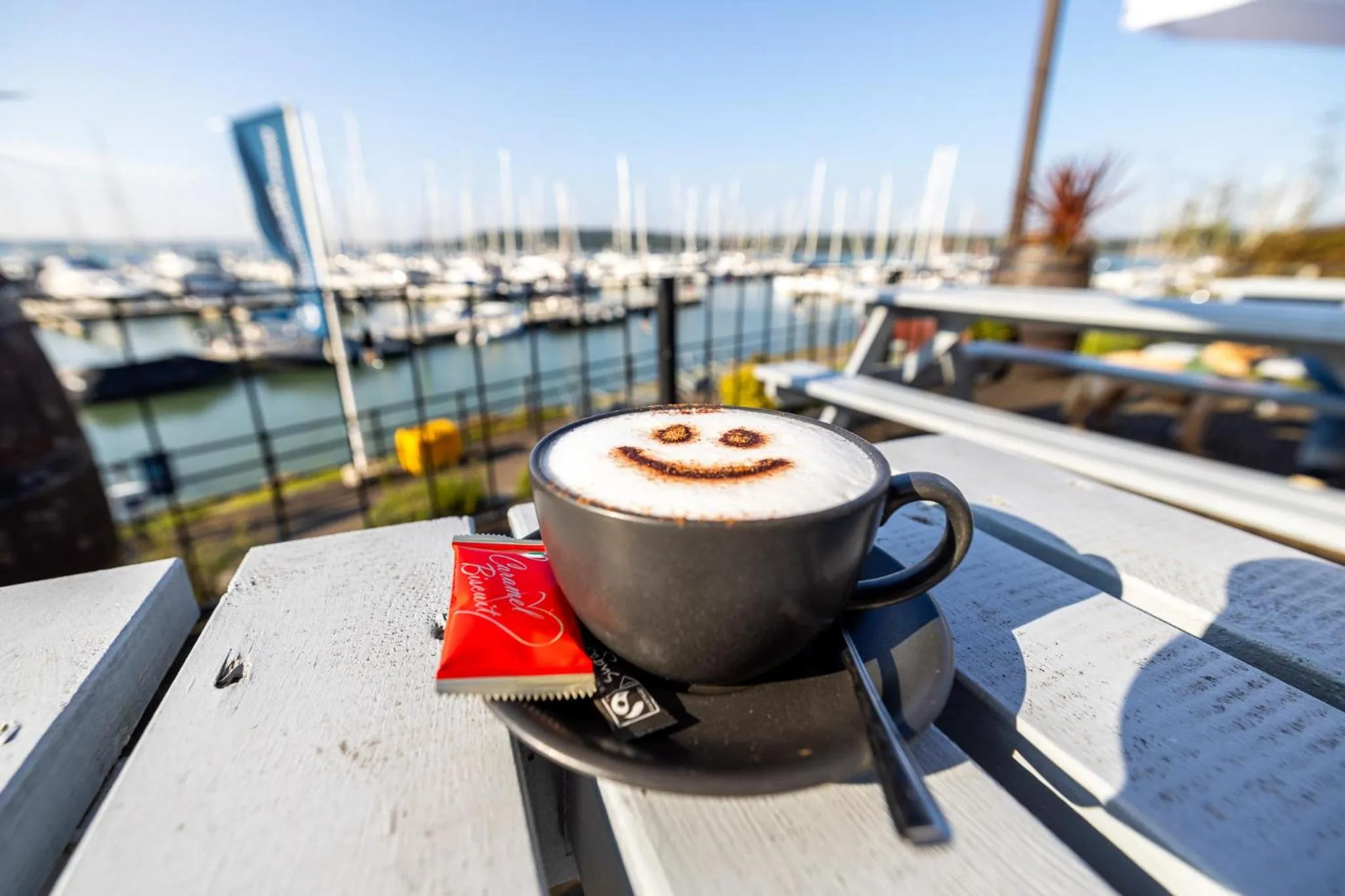 Restaurant/places to eat in Woolverstone Marina and Lodge Park