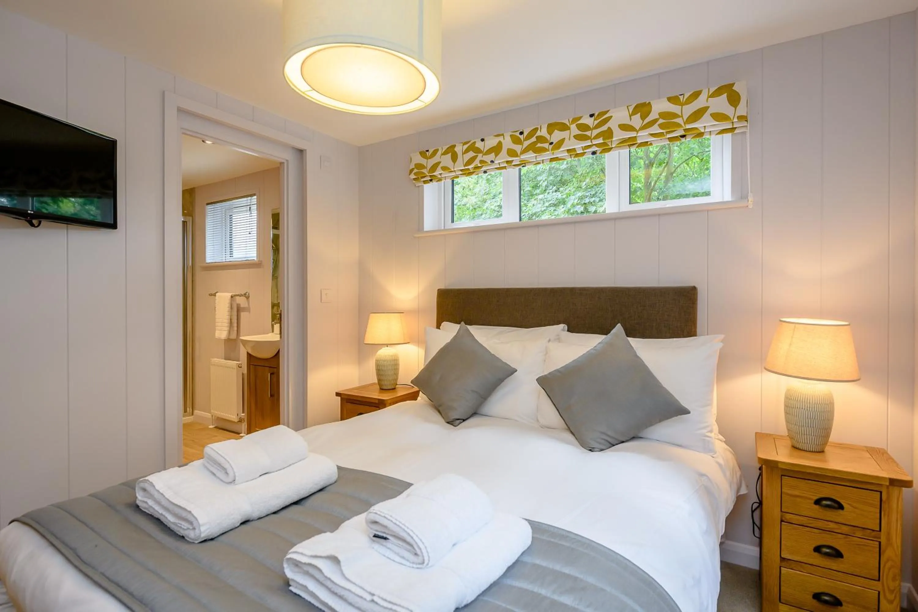 Bed in Woolverstone Marina and Lodge Park