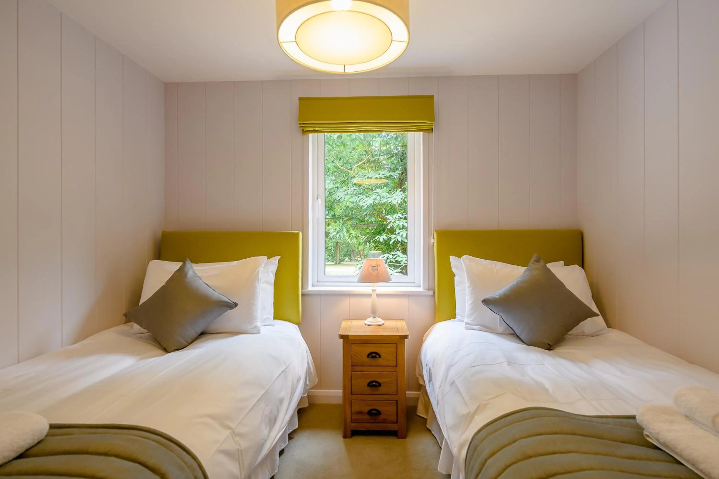 Bed in Woolverstone Marina and Lodge Park