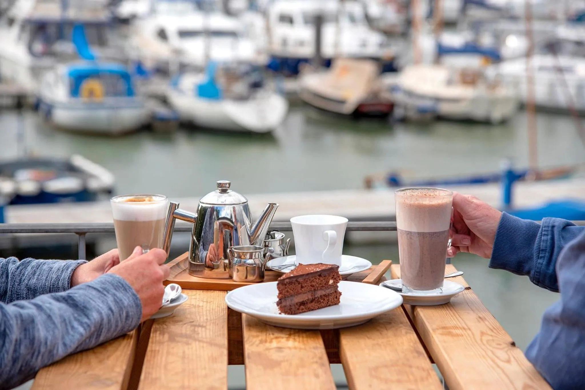 Restaurant/places to eat in Woolverstone Marina and Lodge Park