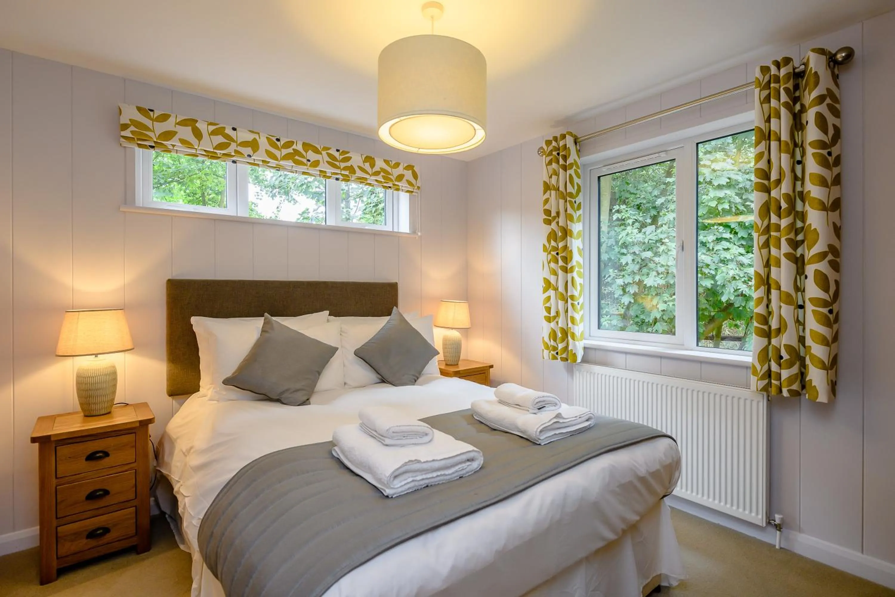 Bed in Woolverstone Marina and Lodge Park