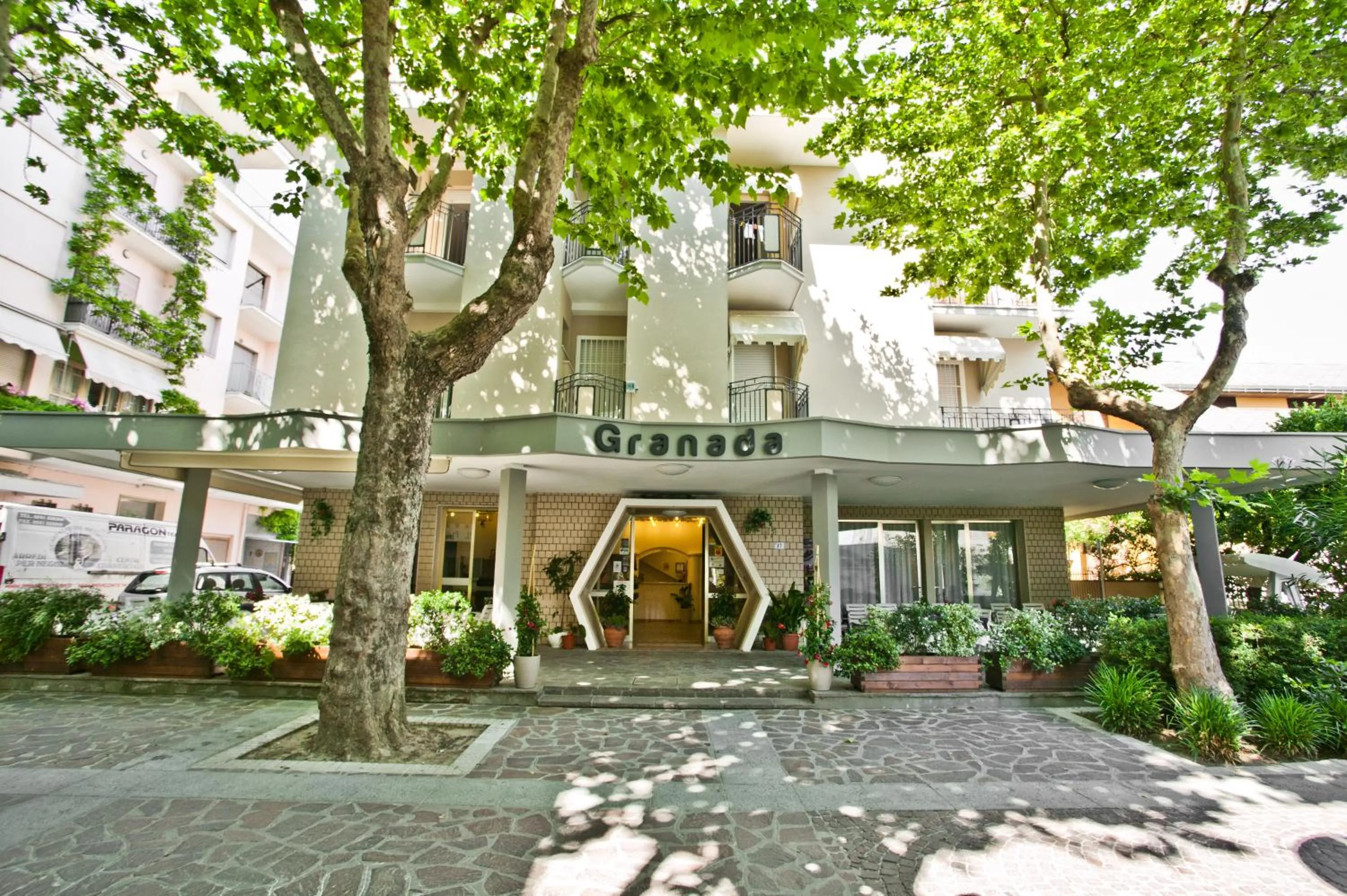 Facade/entrance in Hotel Granada