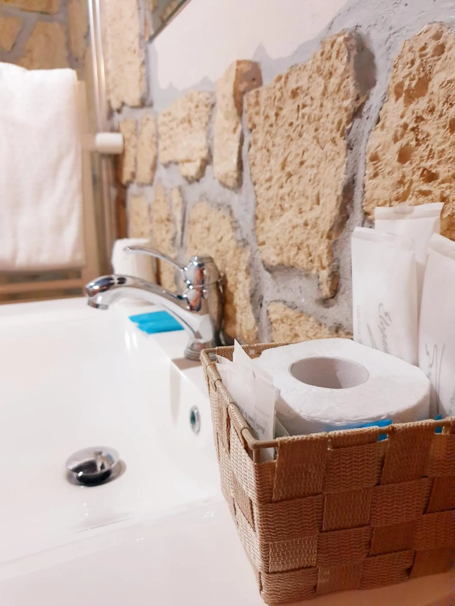 Shower in Piccolo Hotel Olina