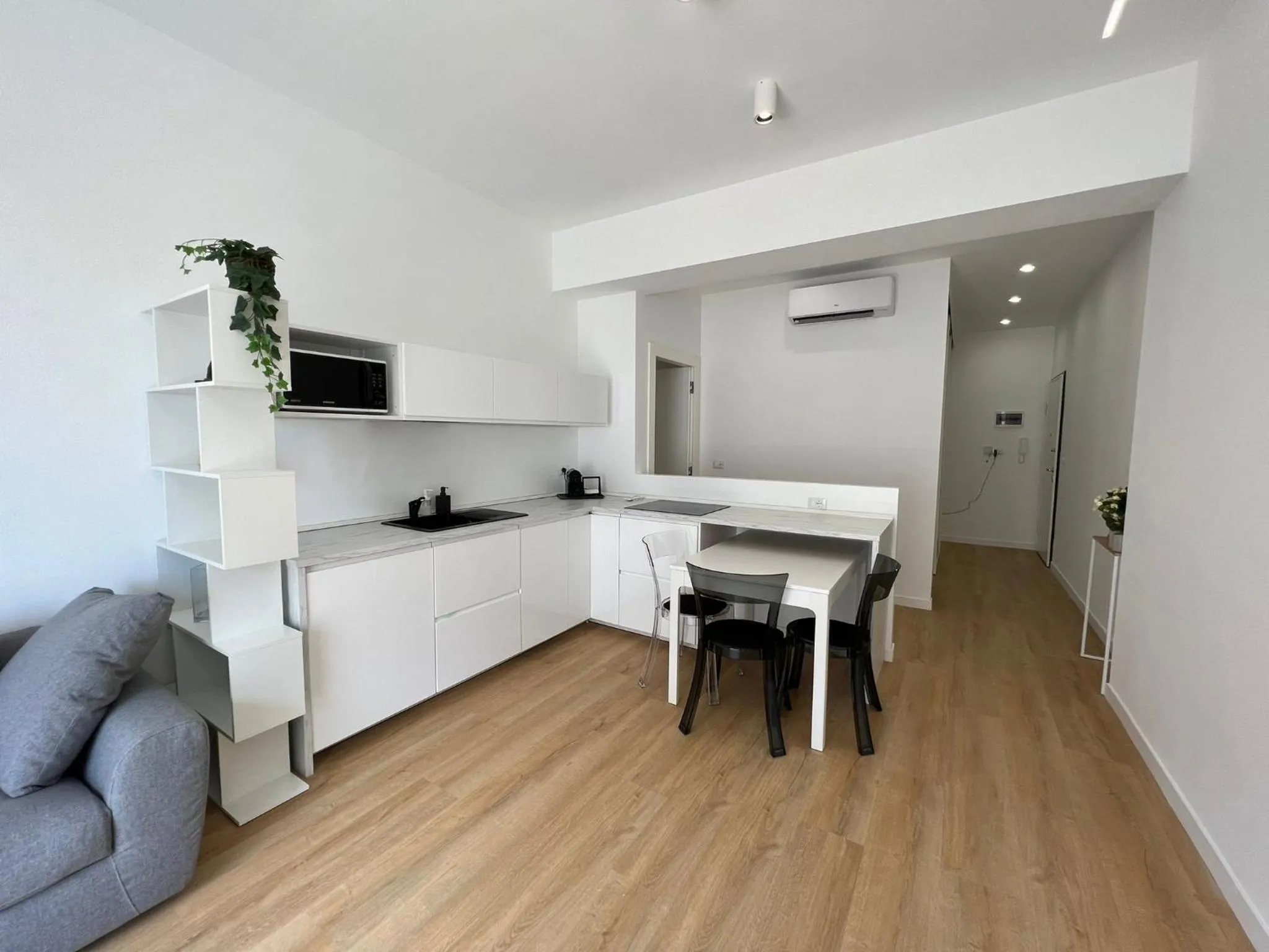 Blu Apartment