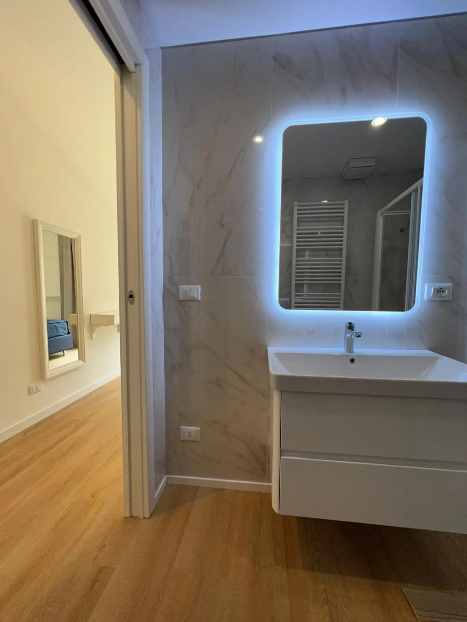 Blu Apartment