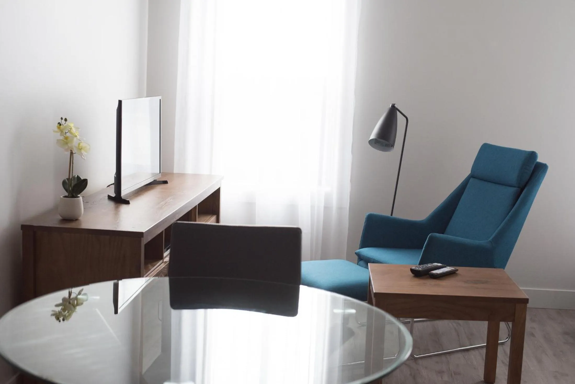 Seating area in Le Central