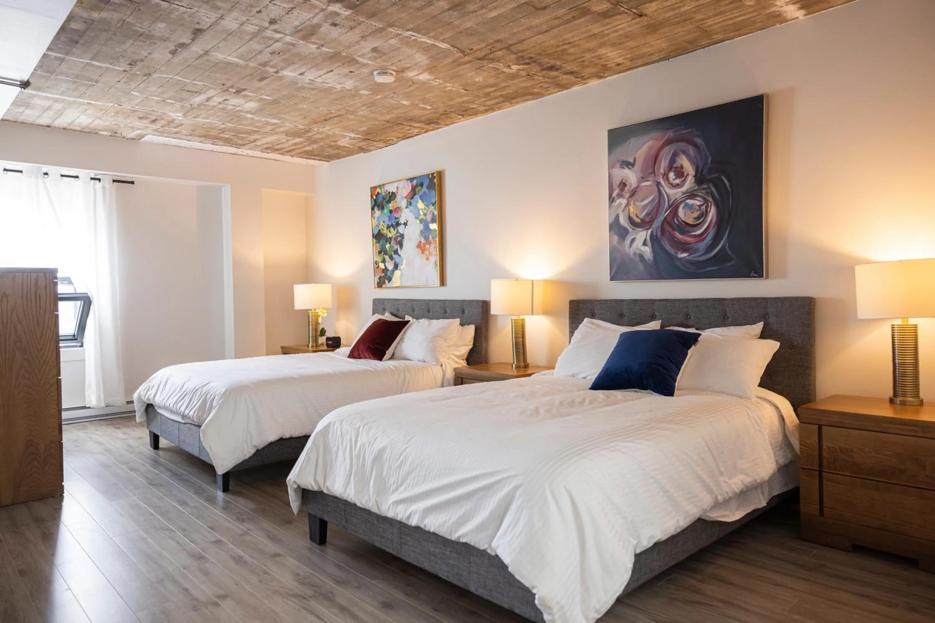 Photo of the whole room, Bed in Le Central