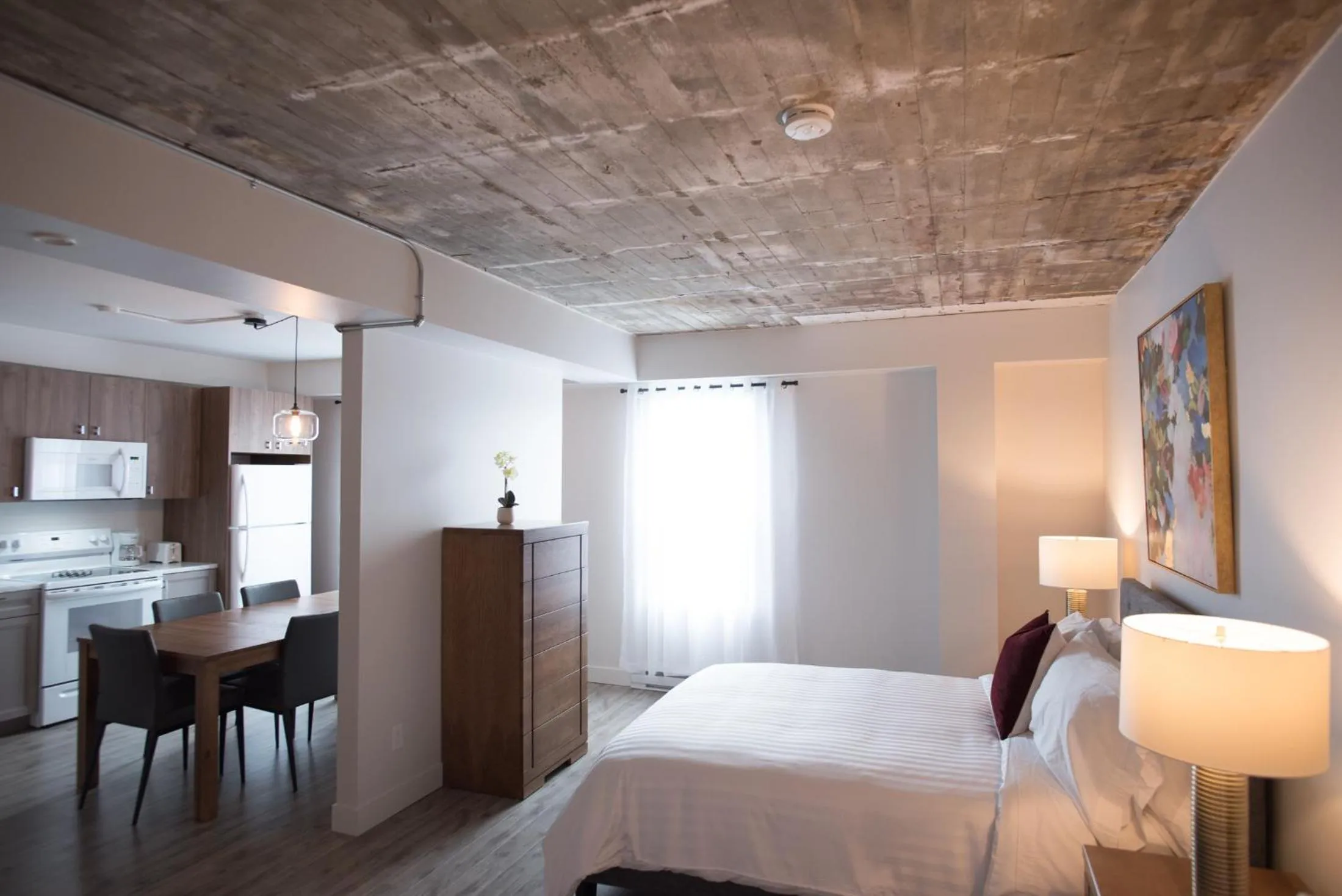 Photo of the whole room, Bed in Le Central