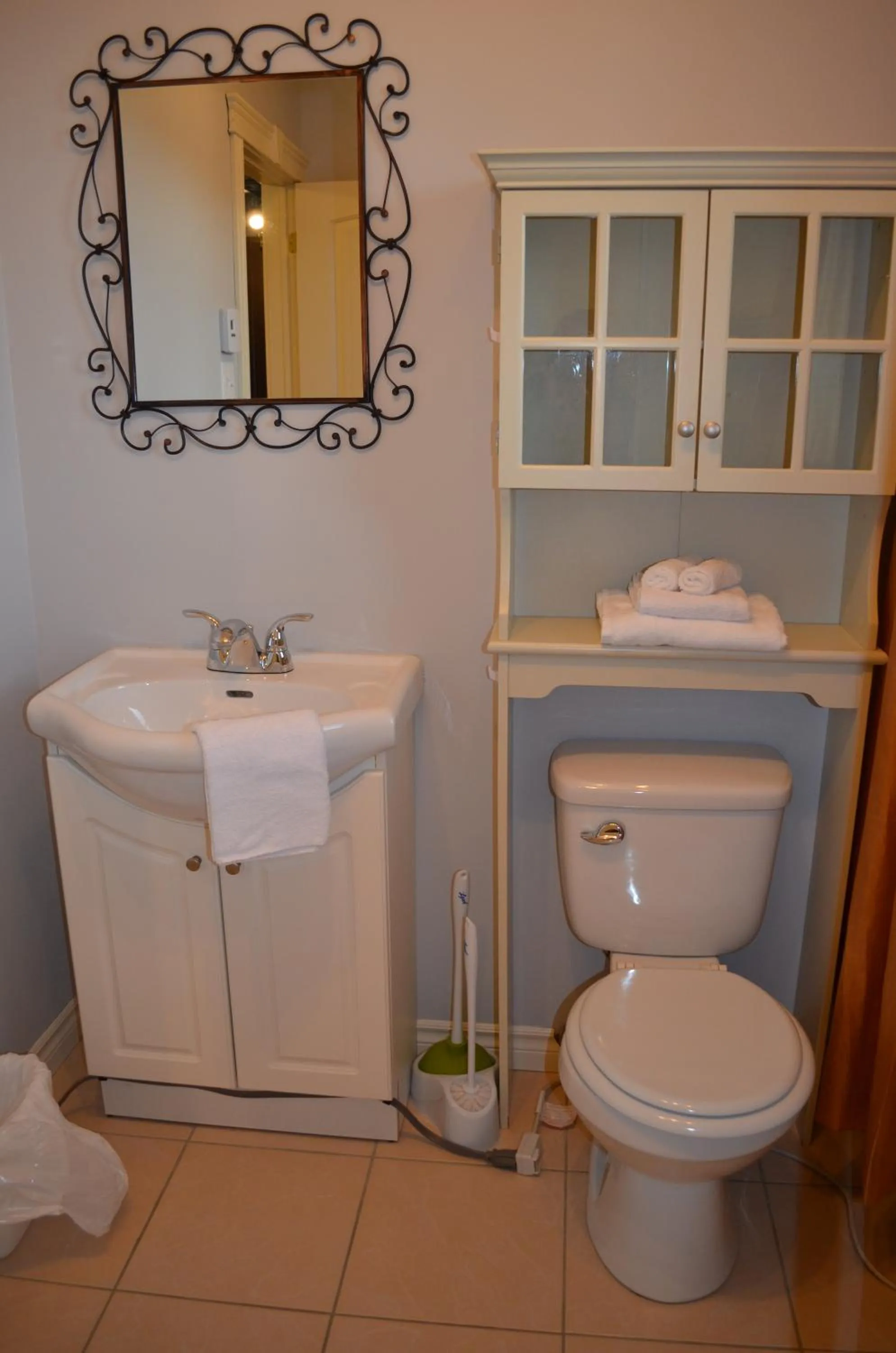 Toilet in Le Citadin