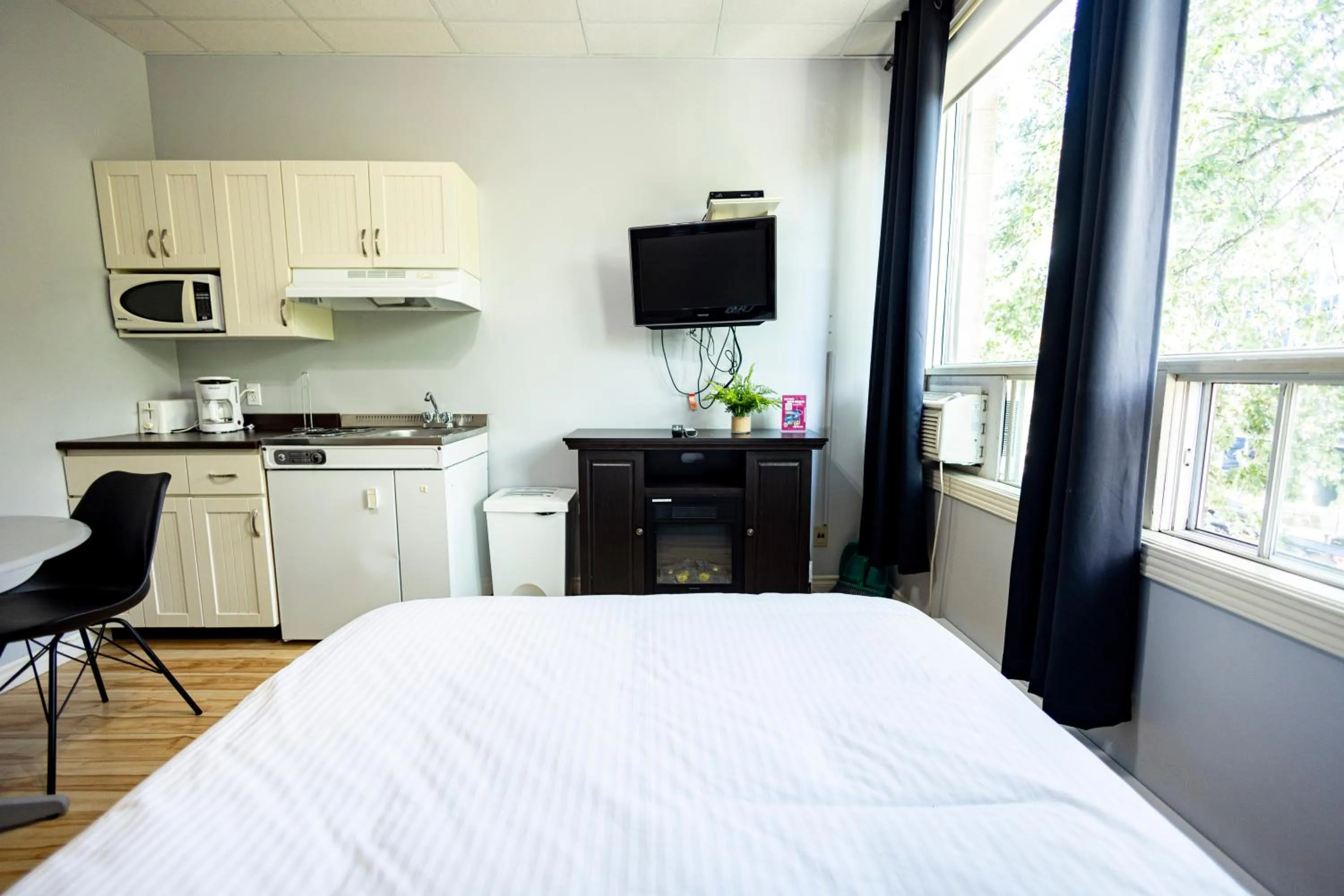 Photo of the whole room, Bed in Le Citadin