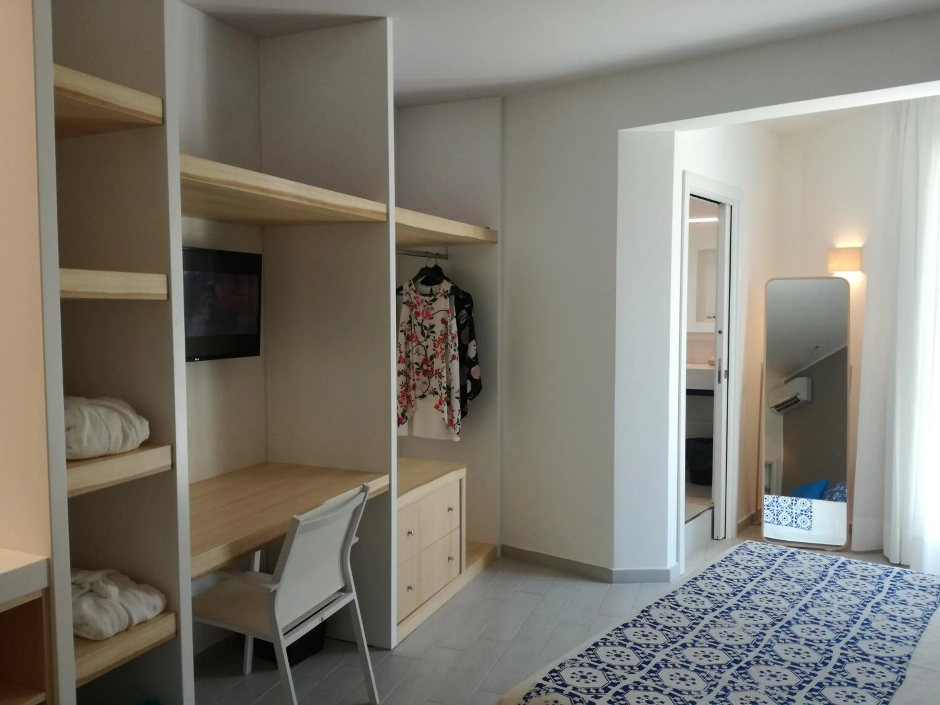 Photo of the whole room in Hotel Orsa Maggiore