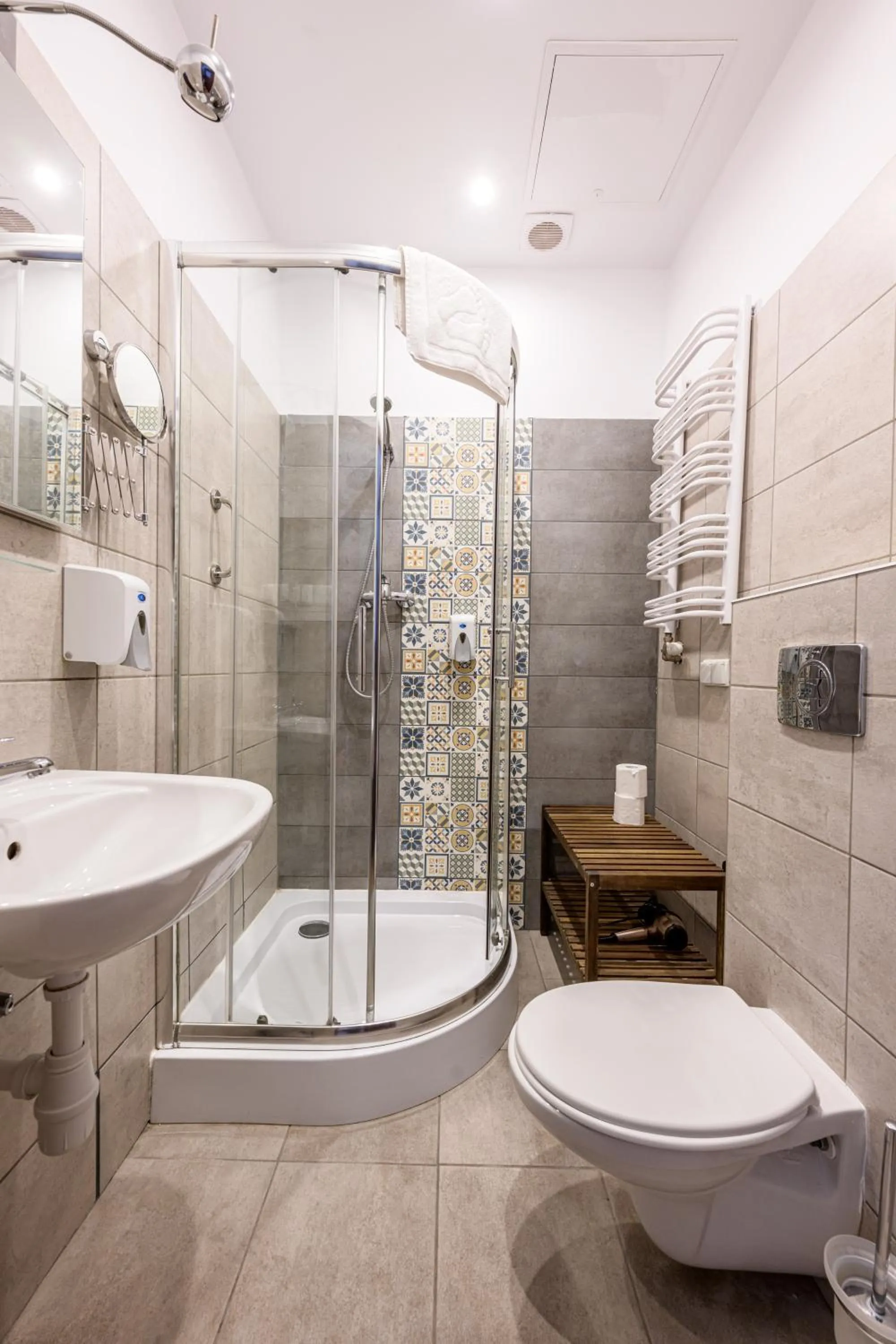 Shower in ON/SET APARTHOTEL