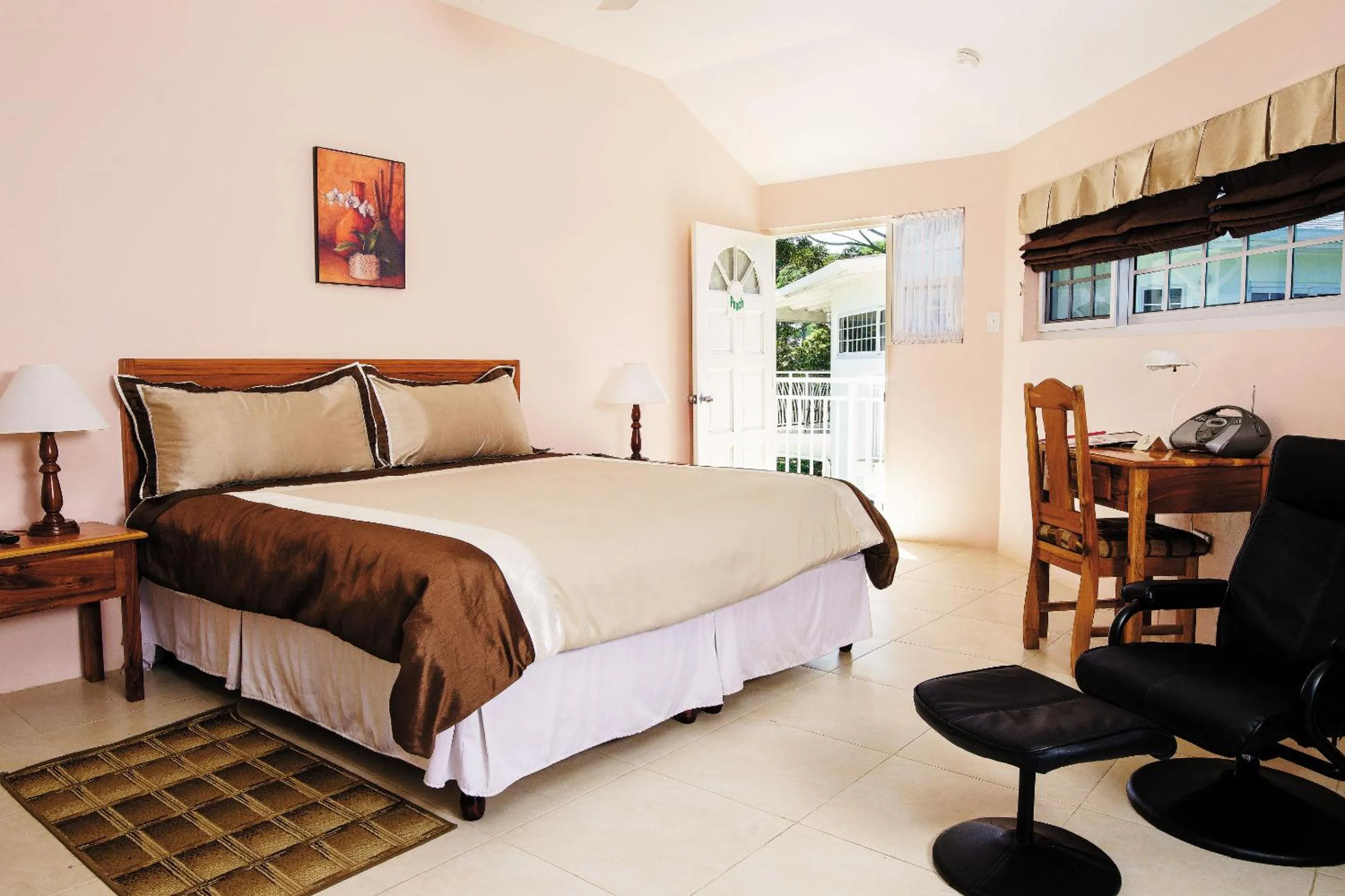 Photo of the whole room, Bed in Rondel Village