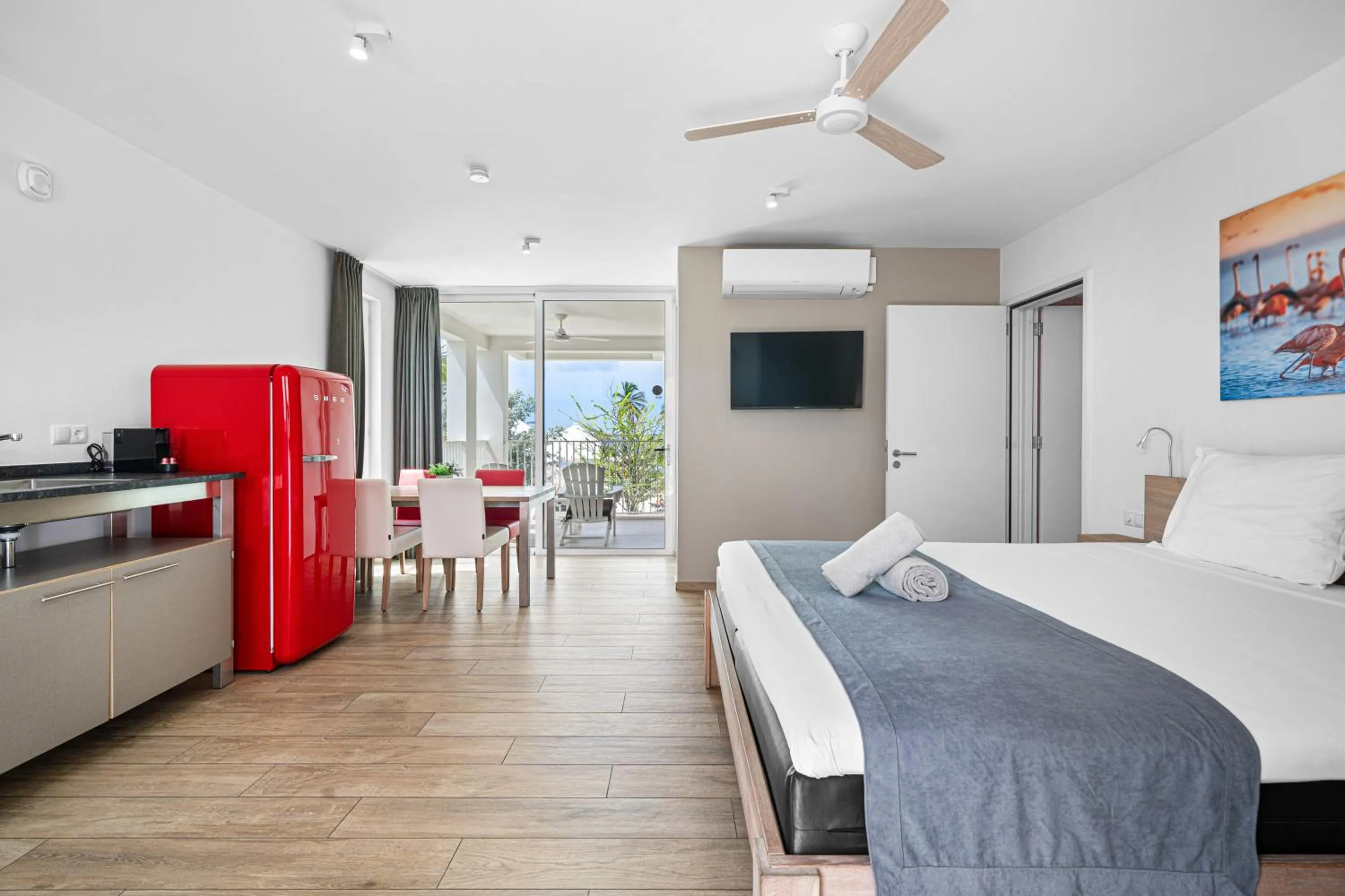 Bed in Chogogo Dive & Beach Resort Bonaire