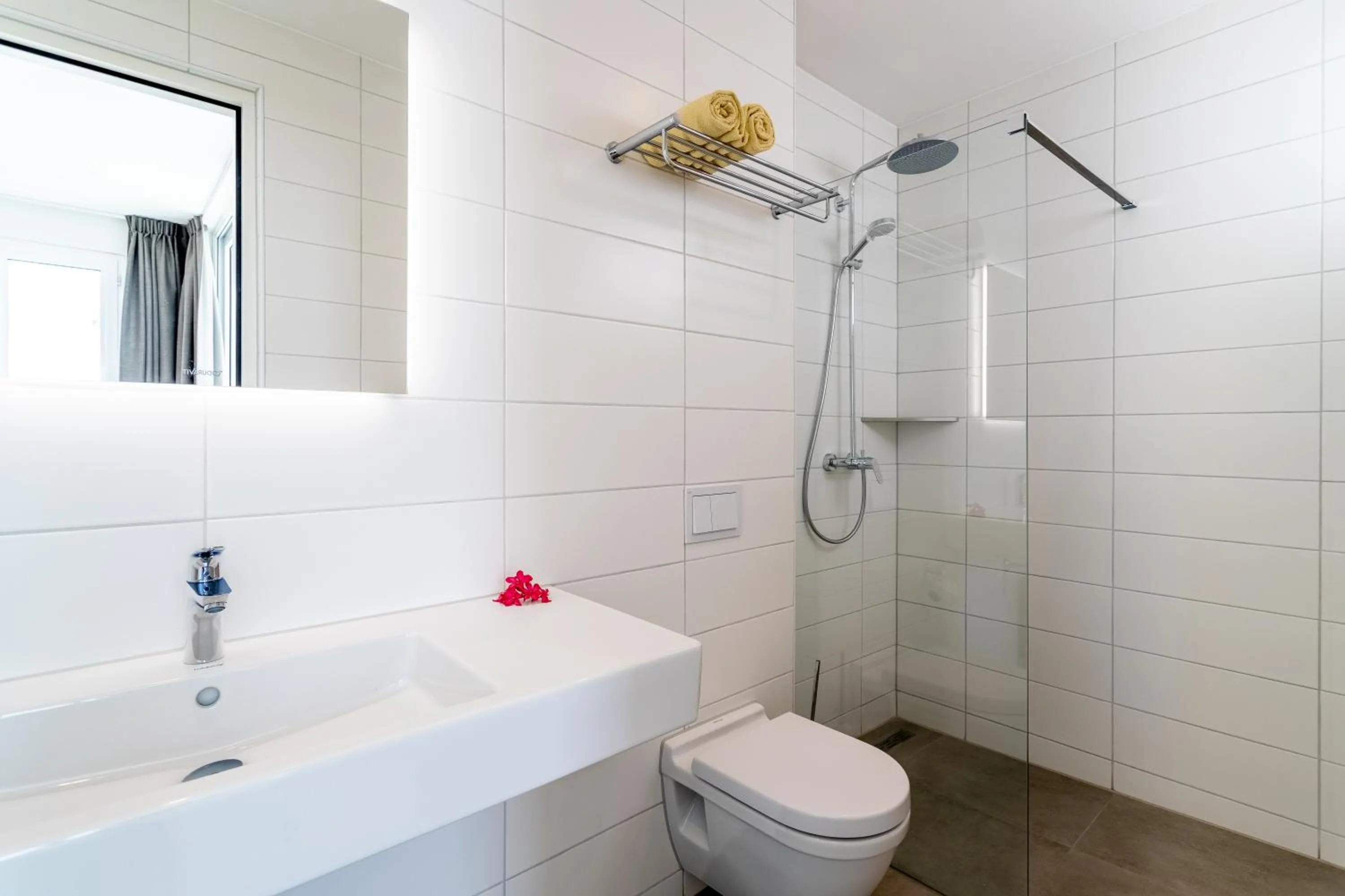 Shower in Chogogo Dive & Beach Resort Bonaire