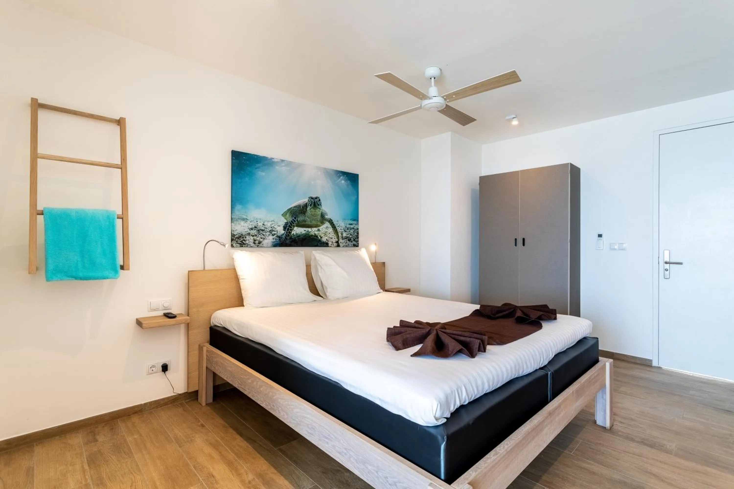 Bed in Chogogo Dive & Beach Resort Bonaire