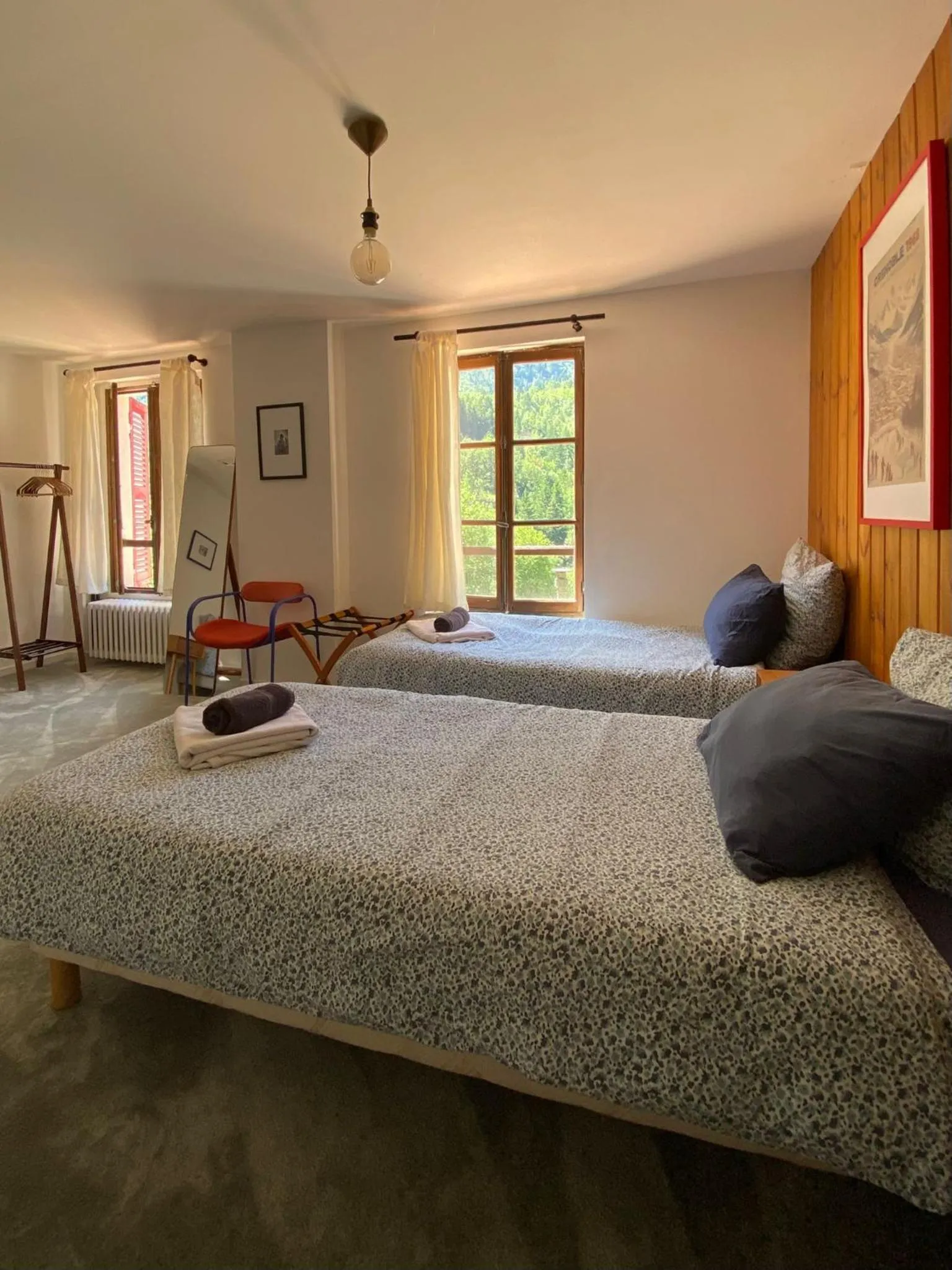 Bed in Hotel Au Bon Accueil