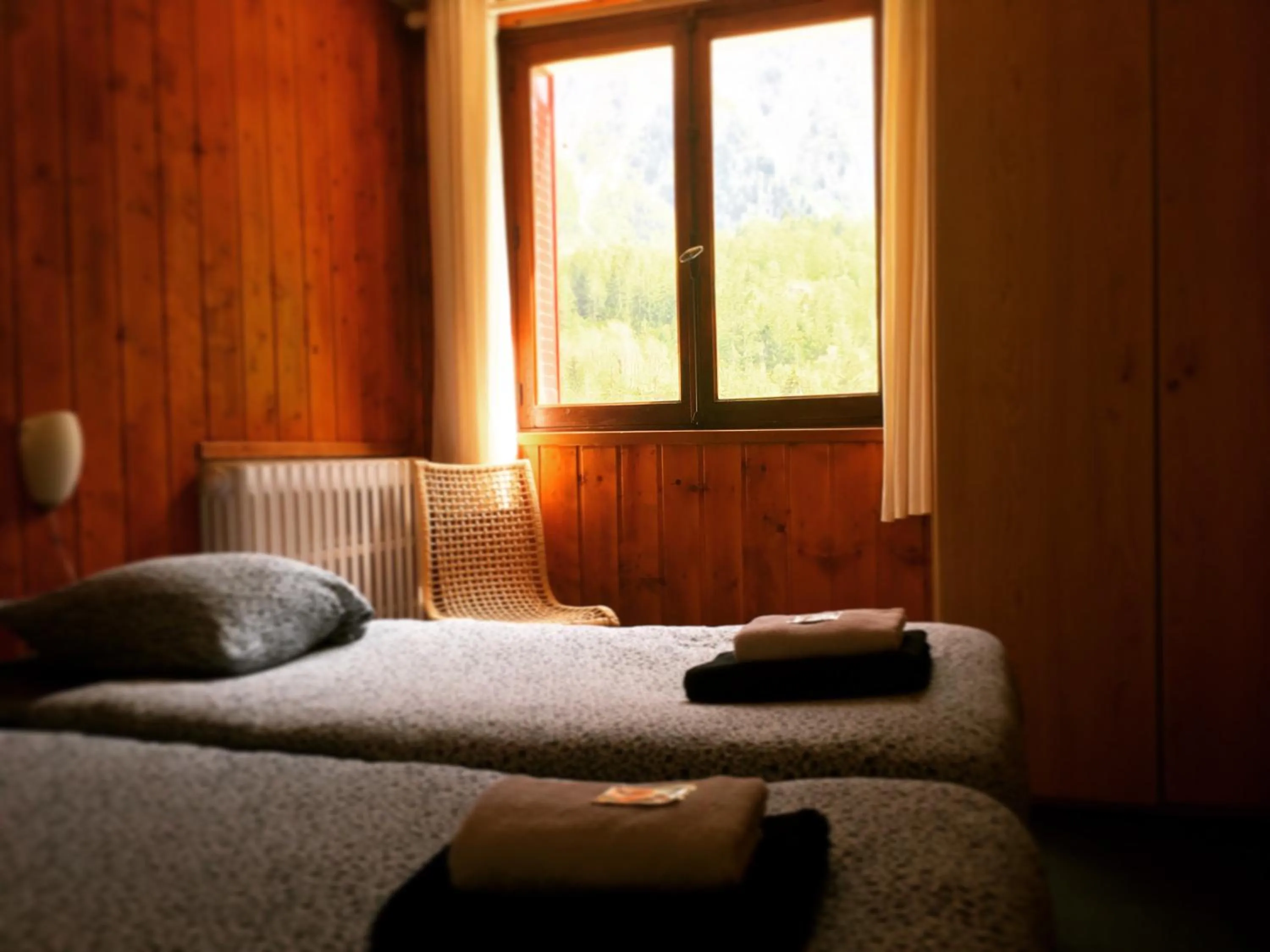 Bed in Hotel Au Bon Accueil