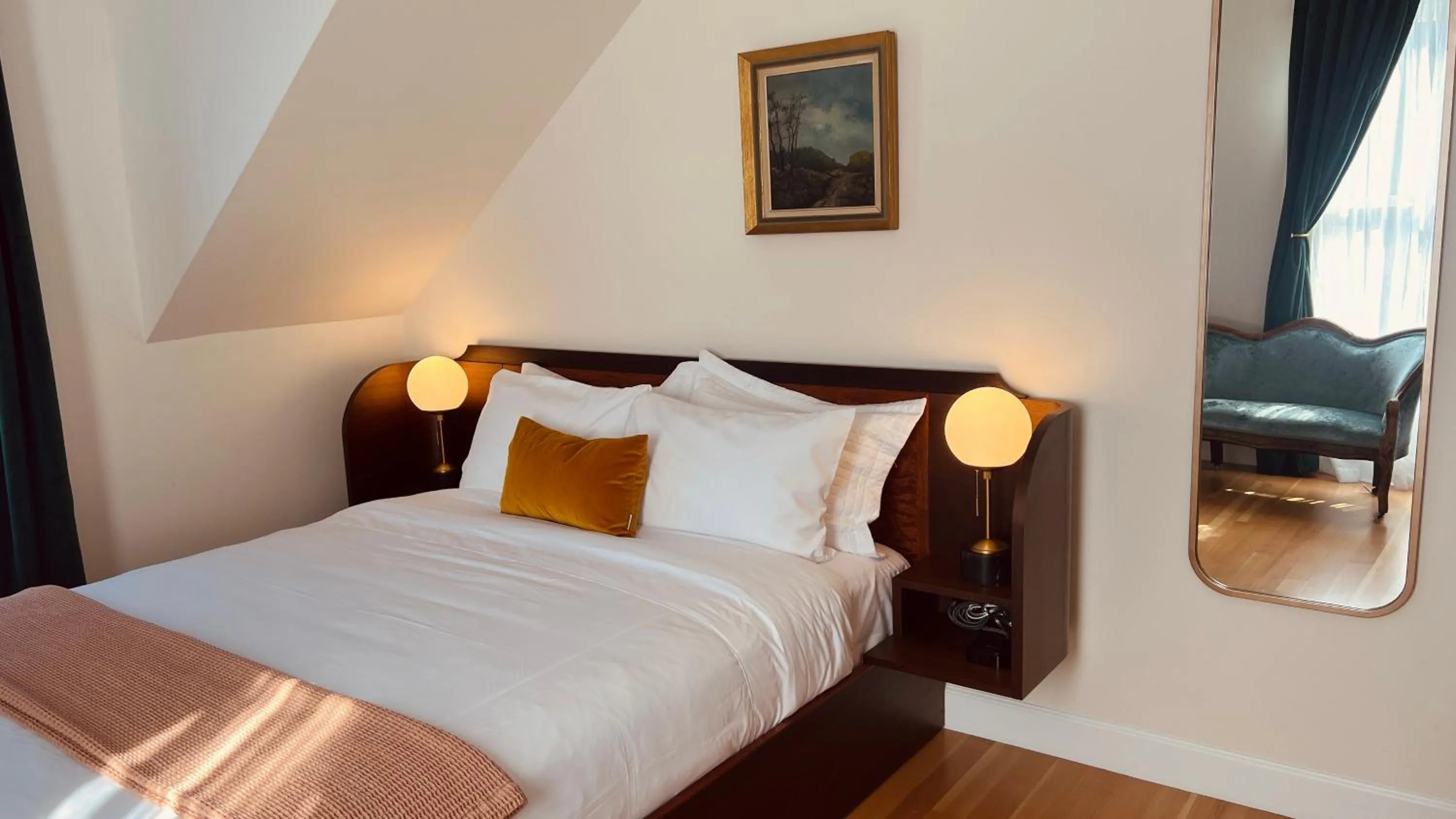 Bed in Nicholson House at Beaujolais