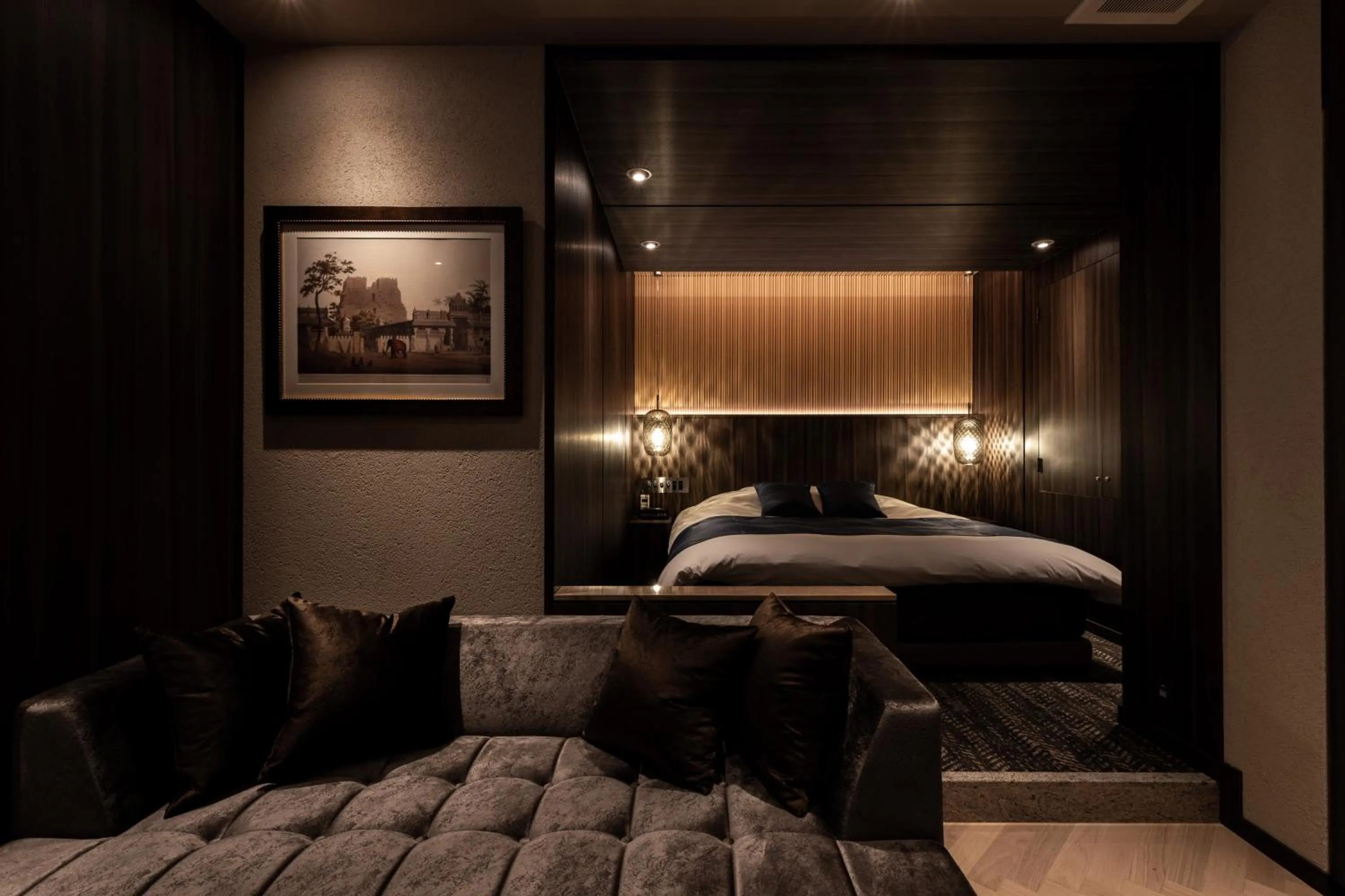 Photo of the whole room, Bed in Y-HOTEL