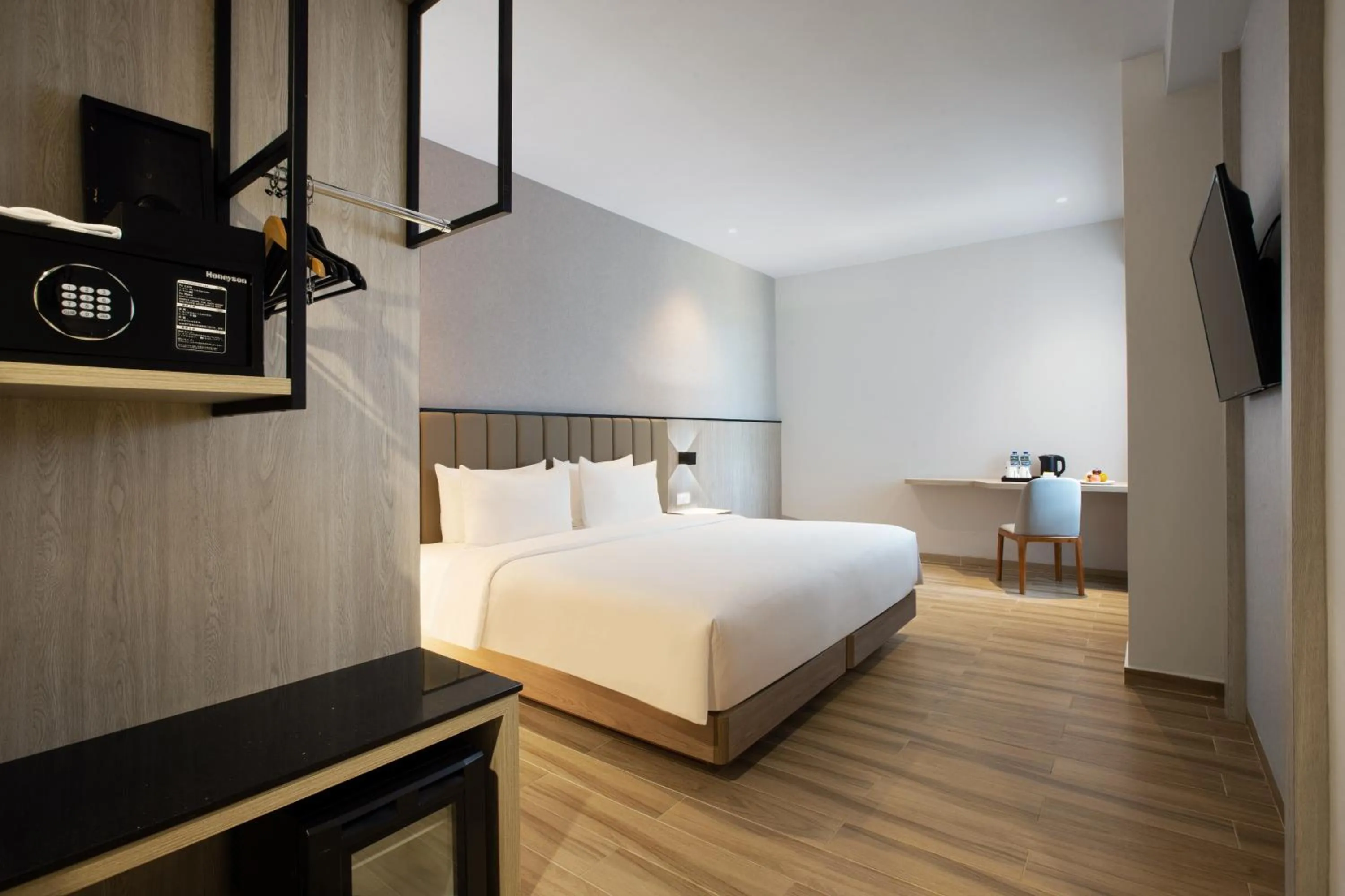 Bed in Hotel Santika Batam