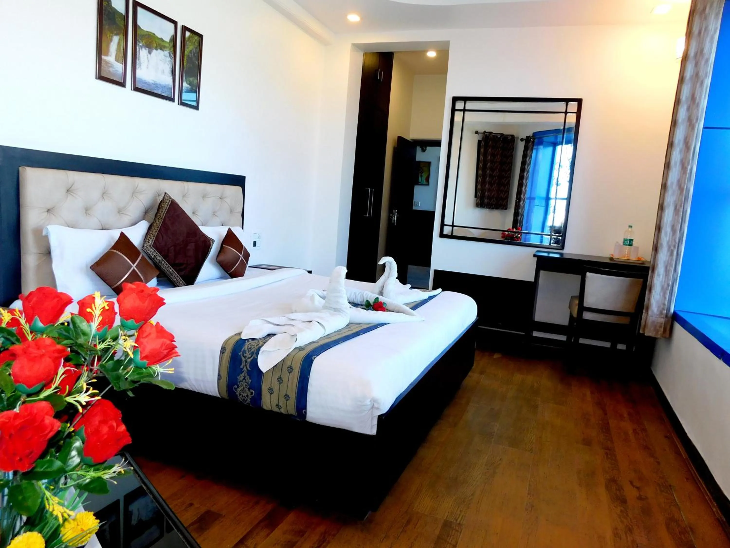 Bedroom, Bed in Hotel Crystal Palace