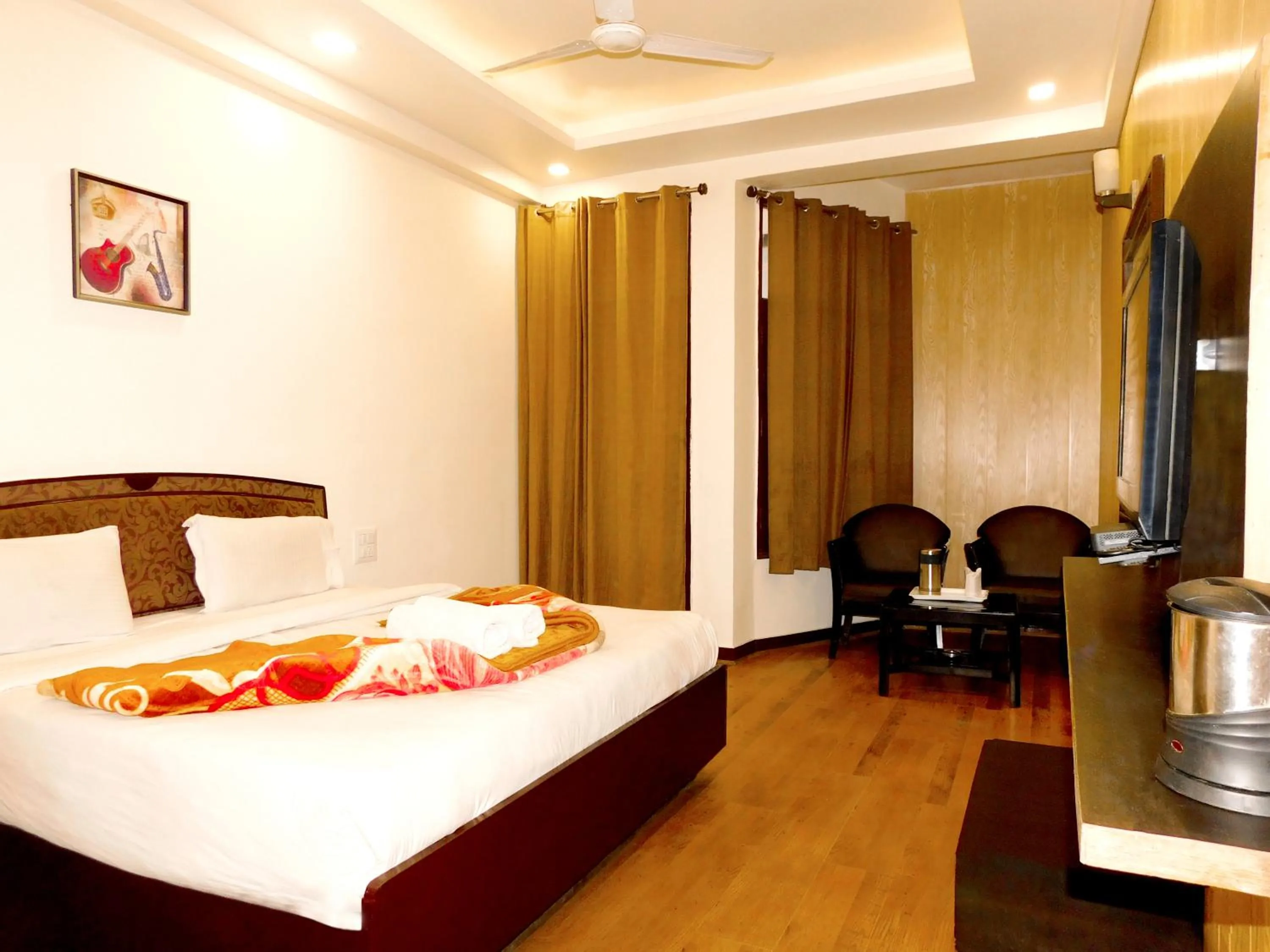 Bedroom, Bed in Hotel Crystal Palace