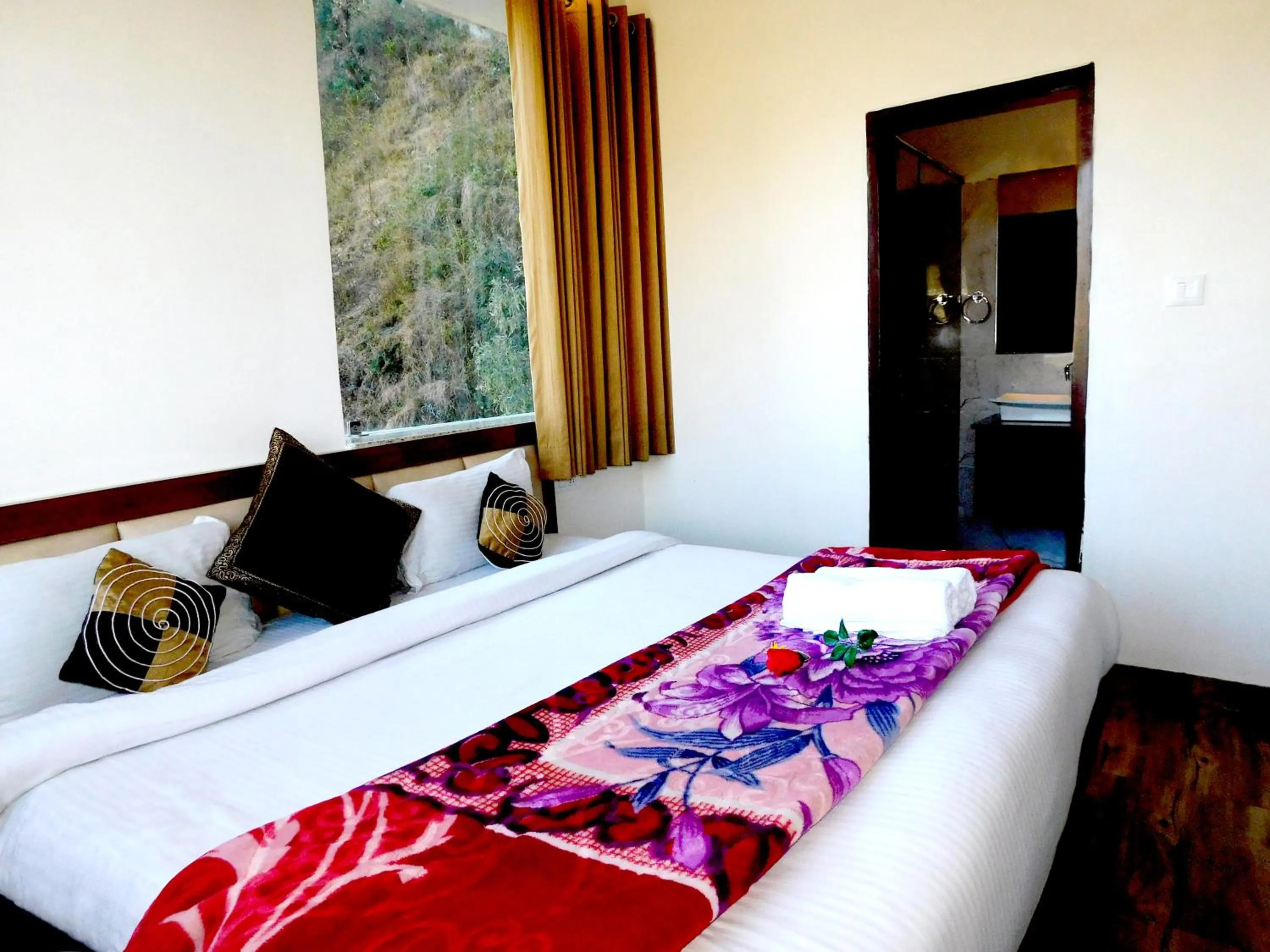 Bed in Hotel Crystal Palace