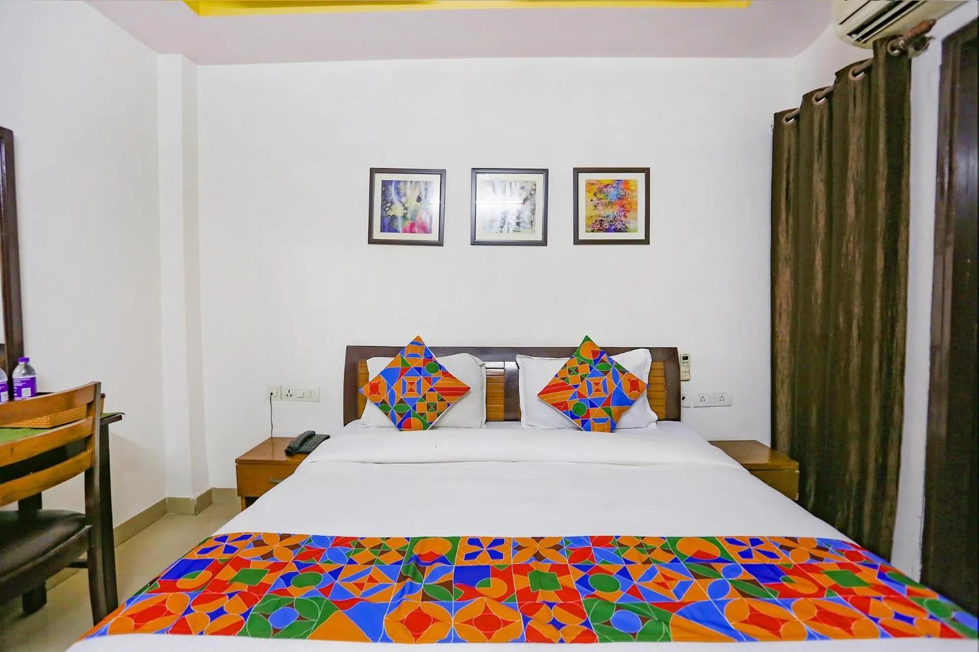 Bed in Via The Paradise - Nr Apollo Hospital