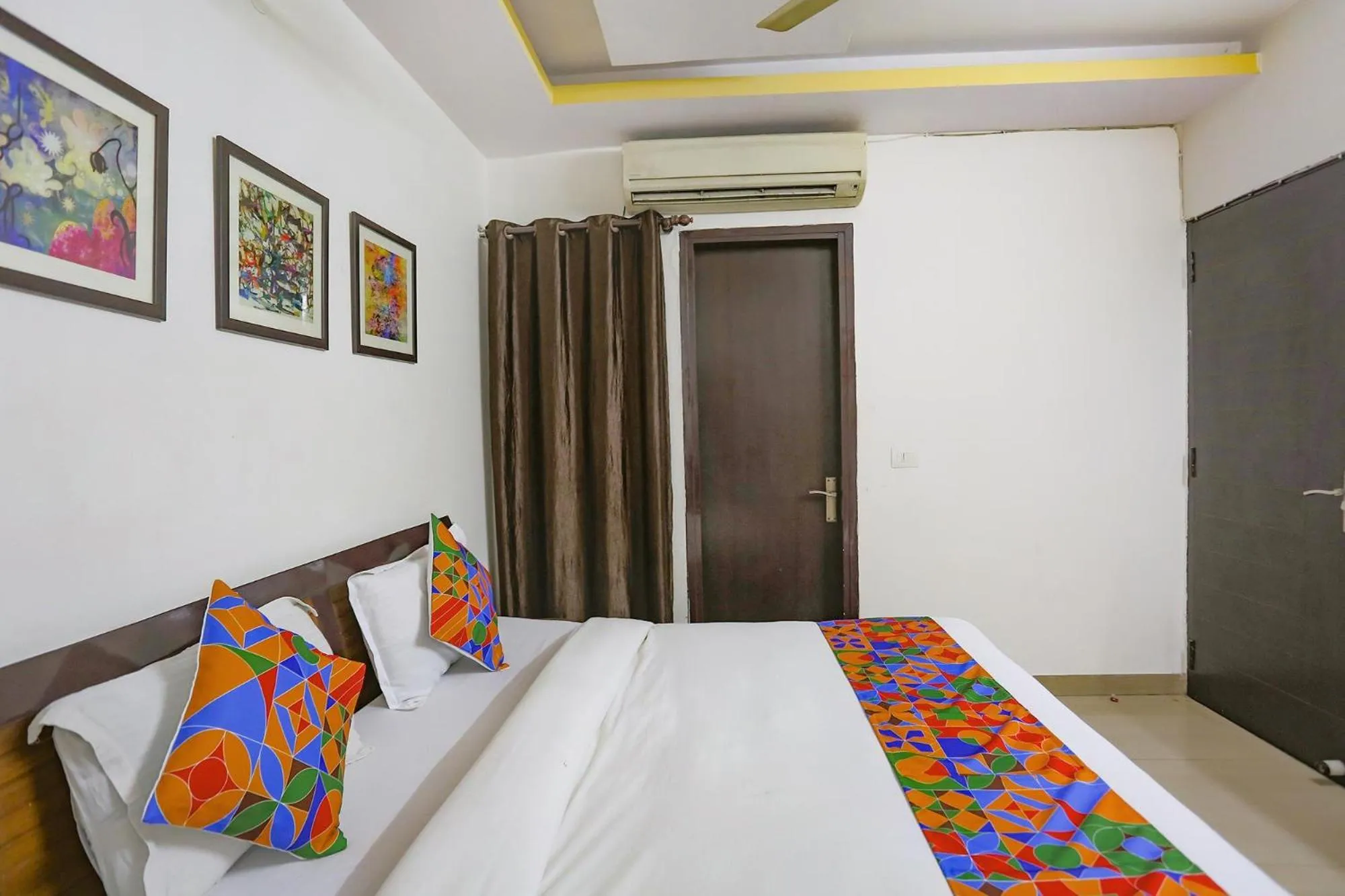 Bed in Via The Paradise - Nr Apollo Hospital